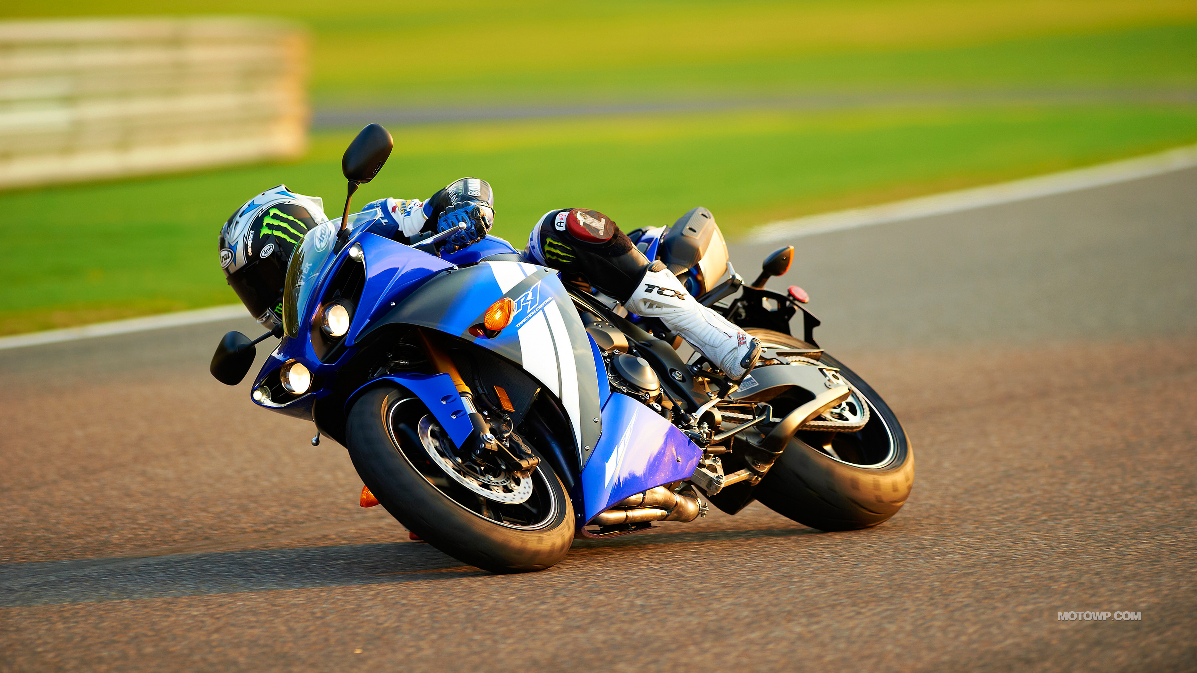 Motorcycle - HD Wallpaper 