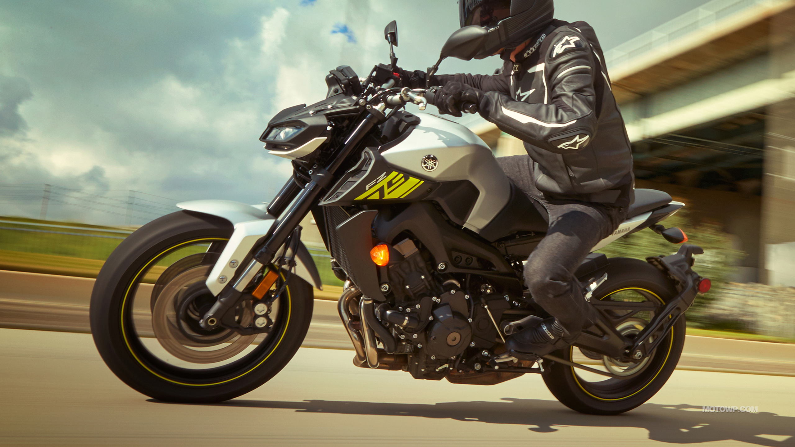 Yamaha Fz09 - HD Wallpaper 