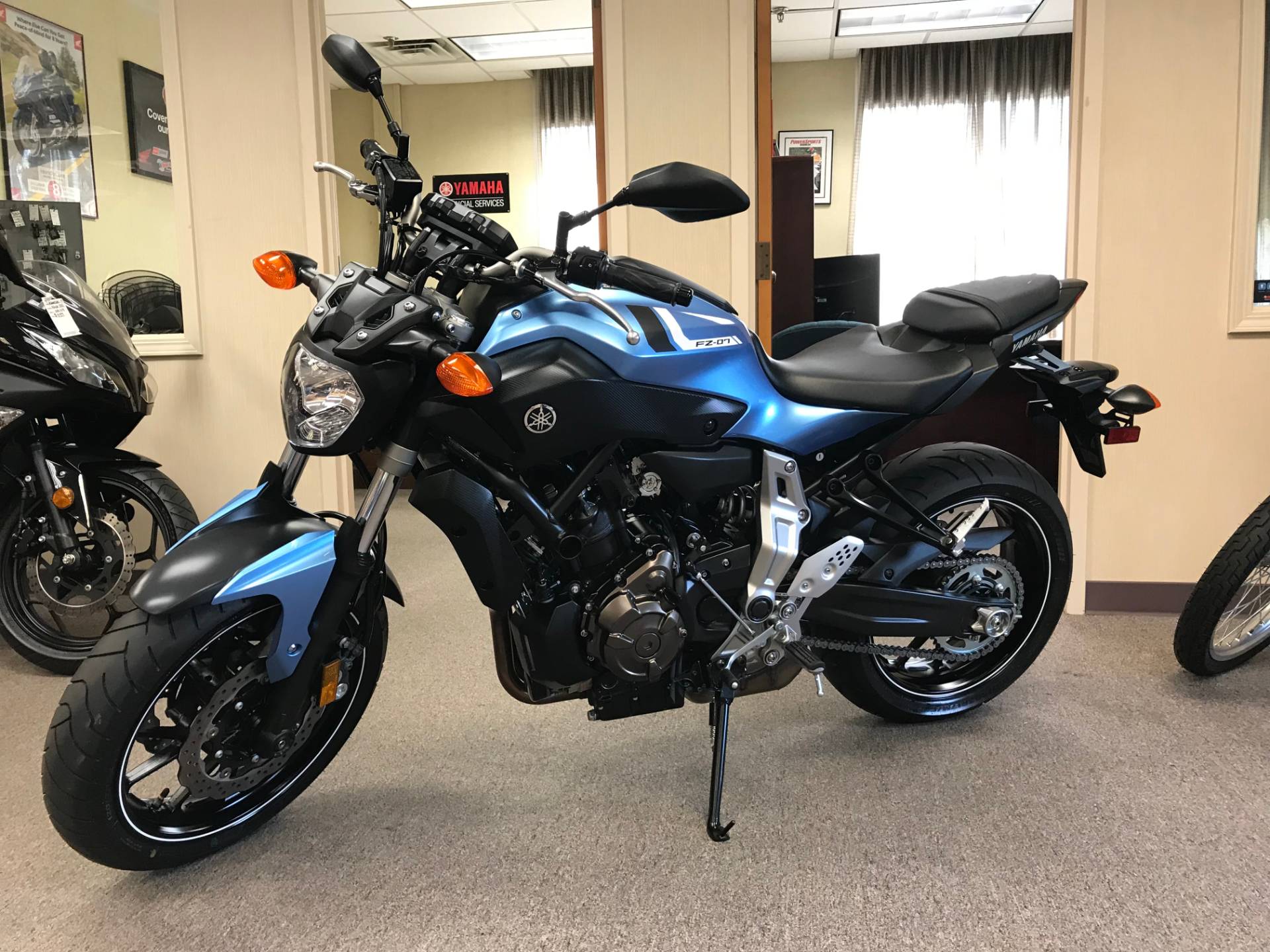 Yamaha Fz 07 - HD Wallpaper 