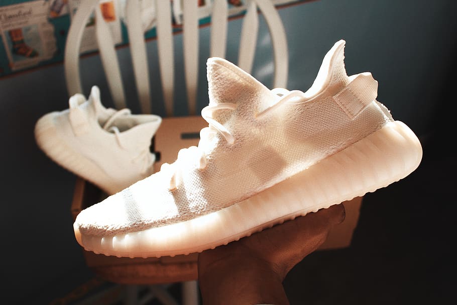 yeezy io