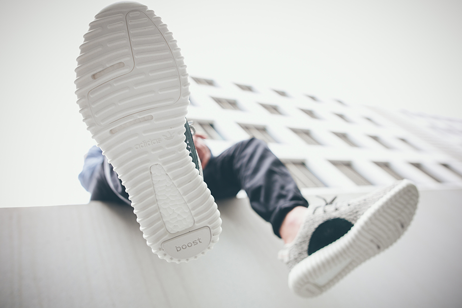 Bottom Of Yeezy Turtle Dove - HD Wallpaper 