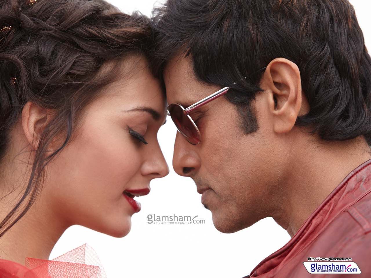 May Movie Wallpapers Wallpapersink
ishq Forever Movie - Chiyaan Vikram I Movie - HD Wallpaper 