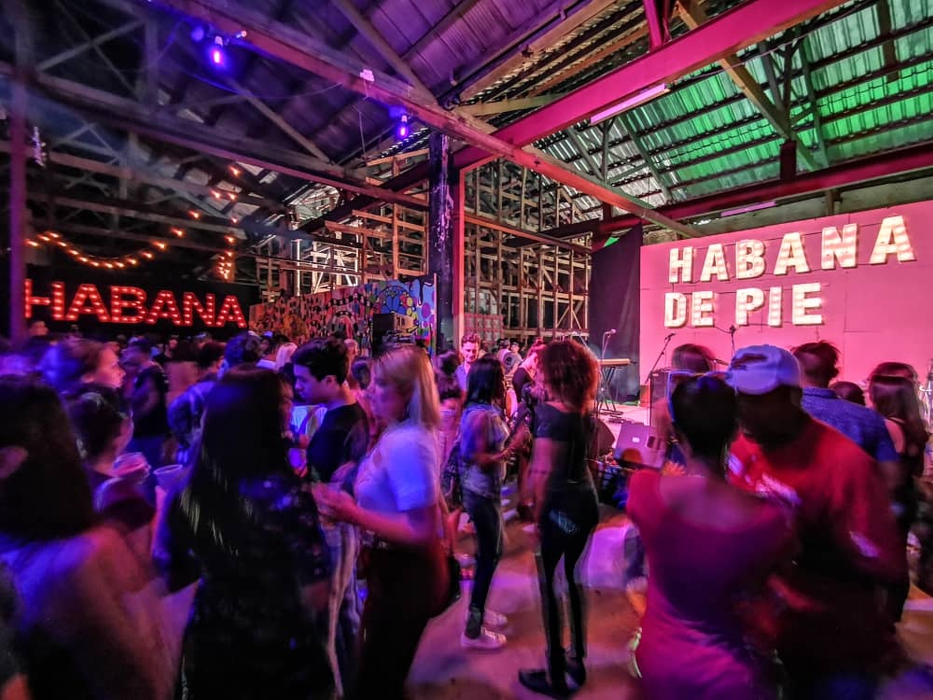 Habana De Pie Concert, Held At Estudio 50 In Support - Crowd - HD Wallpaper 