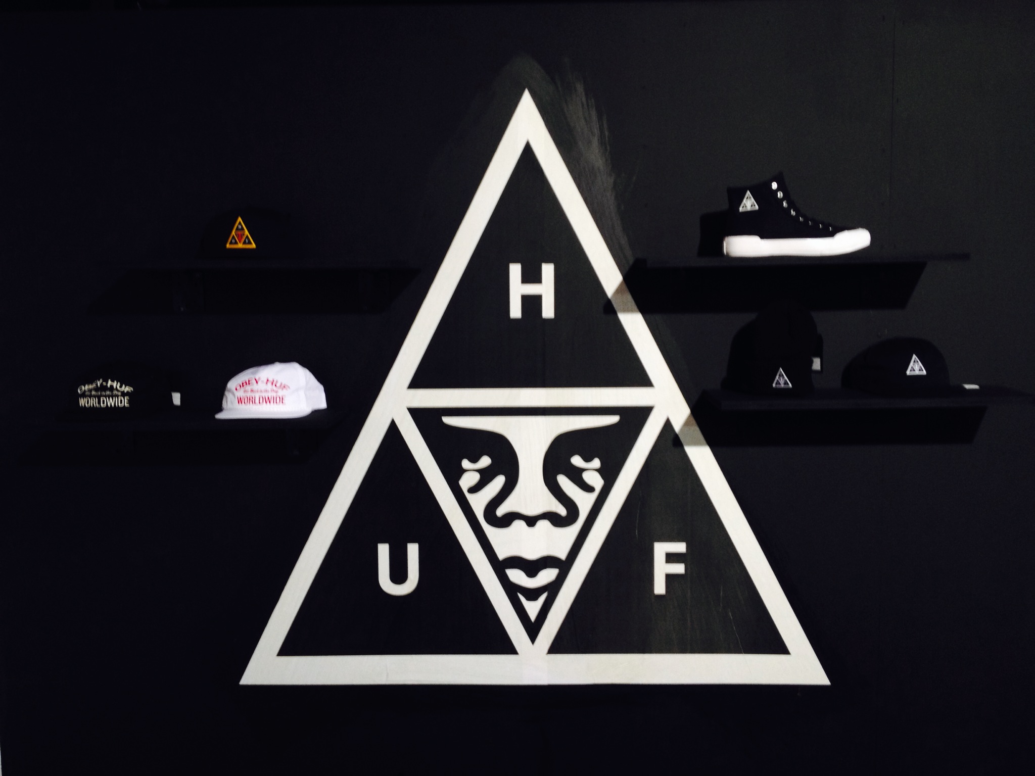 Huf X Obey Logo - HD Wallpaper 