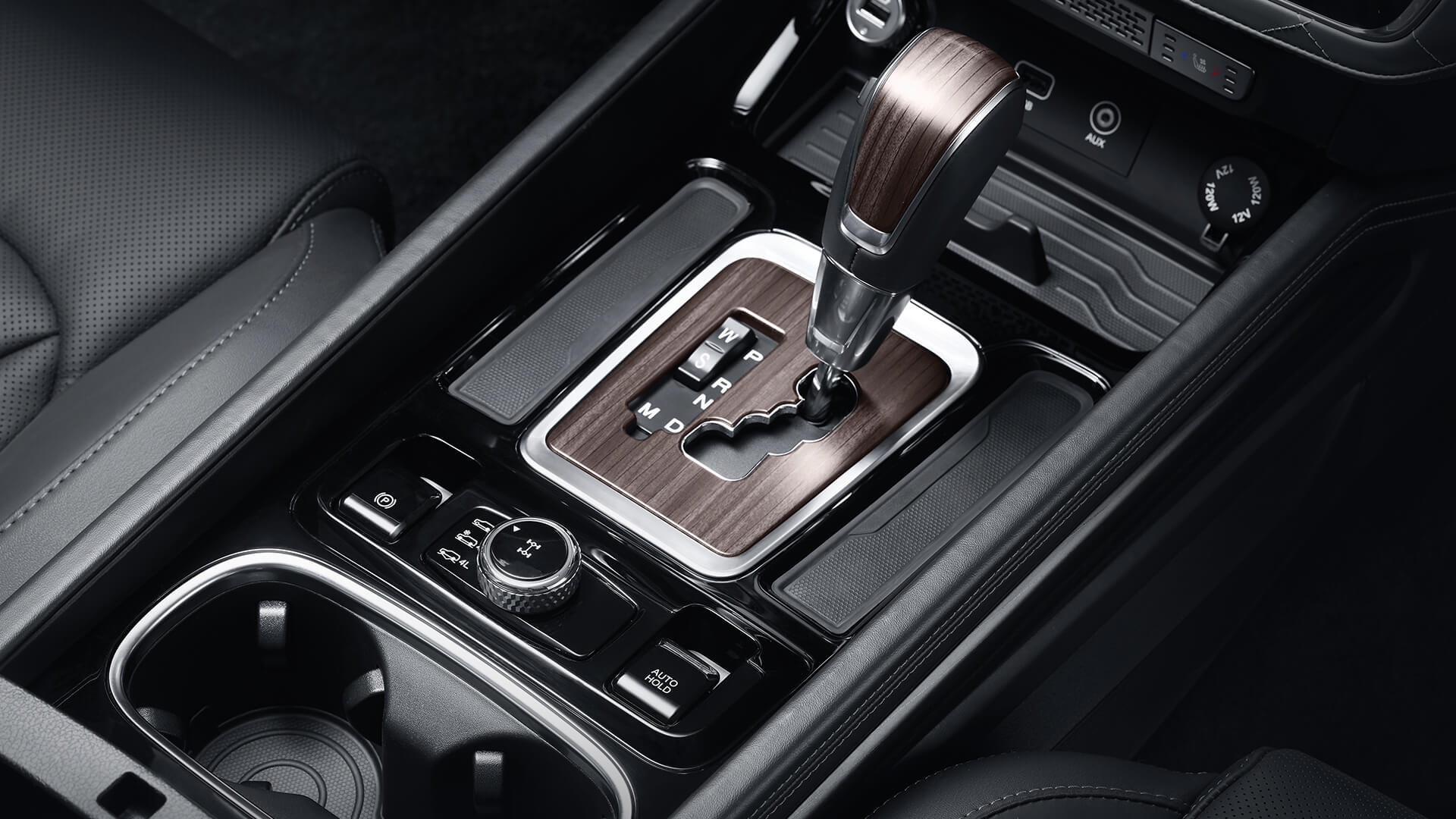 Mahindra Alturas G4 Interiors - HD Wallpaper 