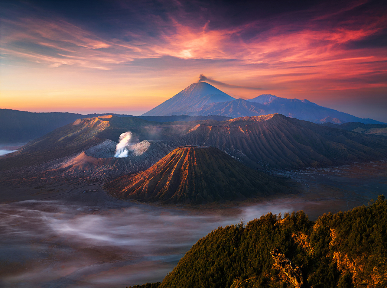 Bromo Wallpaper Hd - HD Wallpaper 