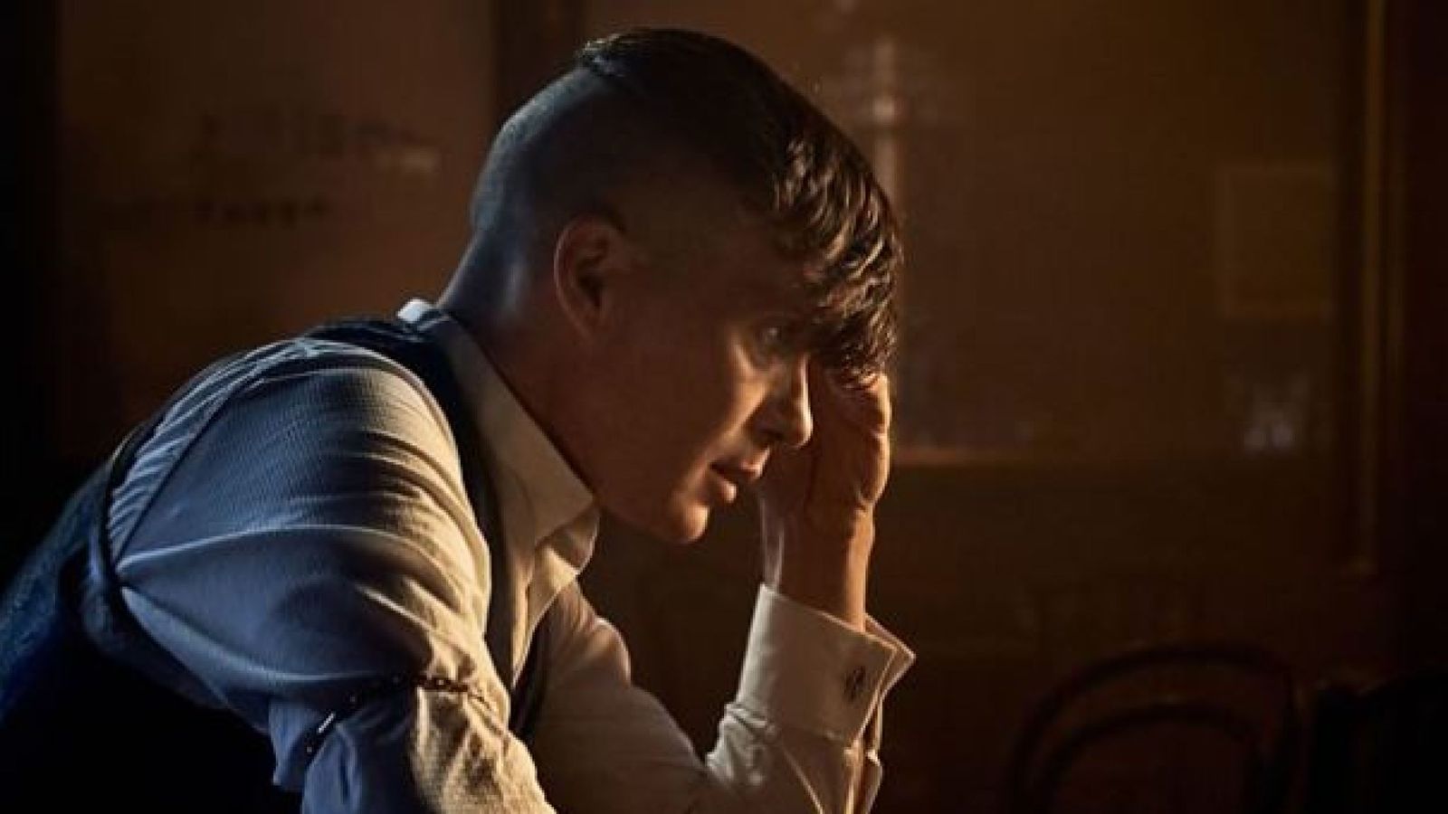 Cillian Murphy Is Currently Playing Tommy Shelby Mp - Peaky Blinders Season 5 Online - HD Wallpaper 