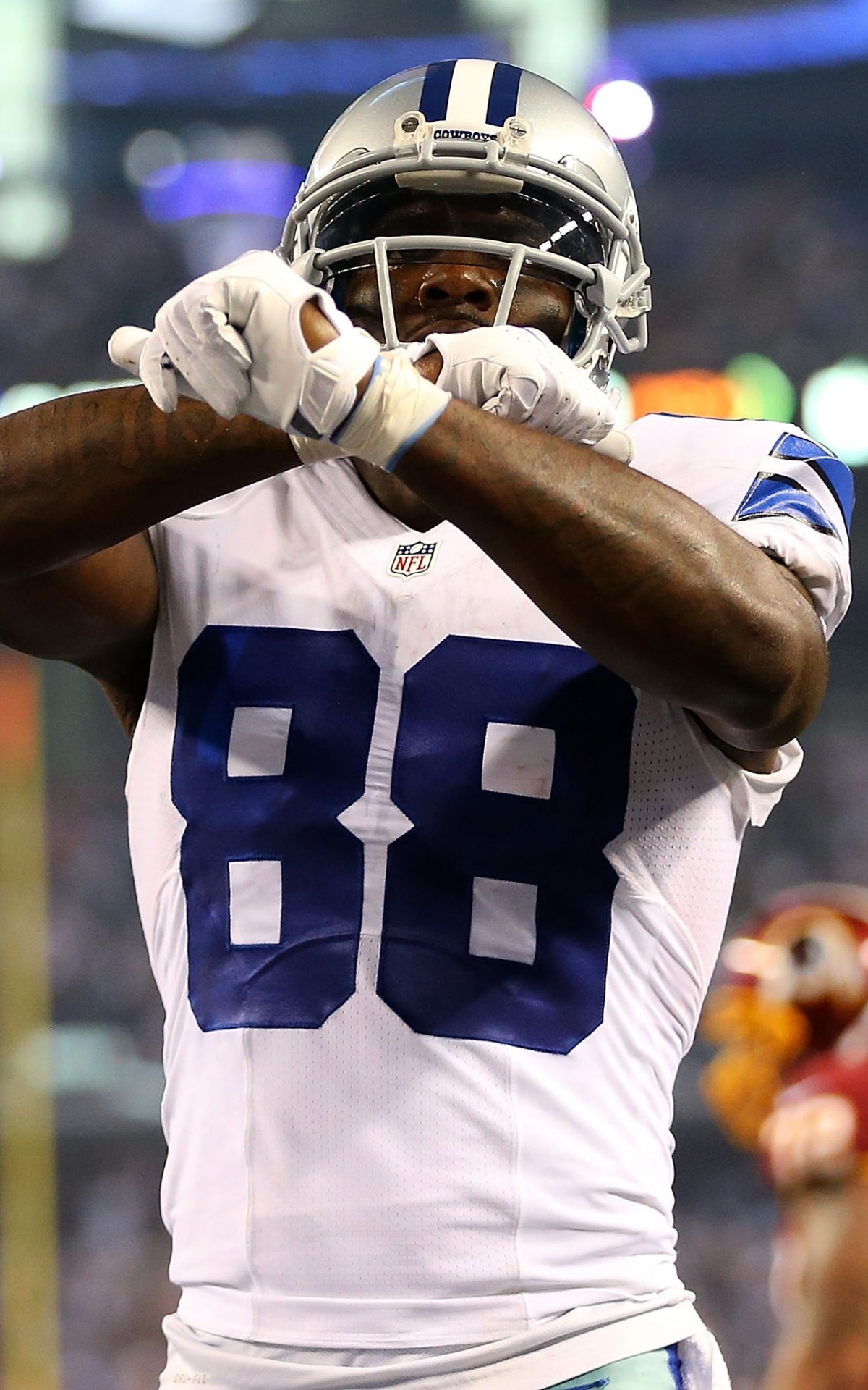 Dez Bryant Cowboys Wallpaper 
 Data Src Large Dez Bryant - Dez Bryant Throwing X - HD Wallpaper 