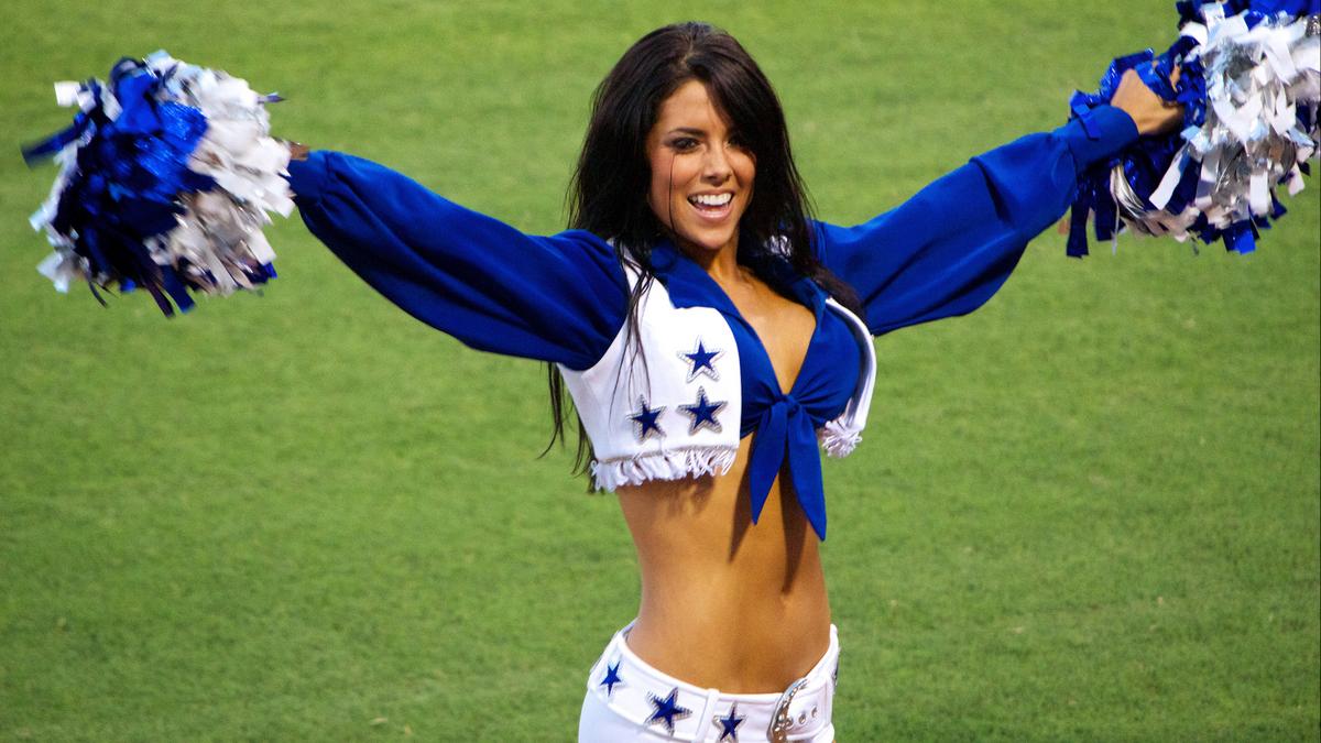 Dallas Cowboys Cheerleaders Wallpapers-hd - Dallas Cowboys Sarah Shahi - HD Wallpaper 