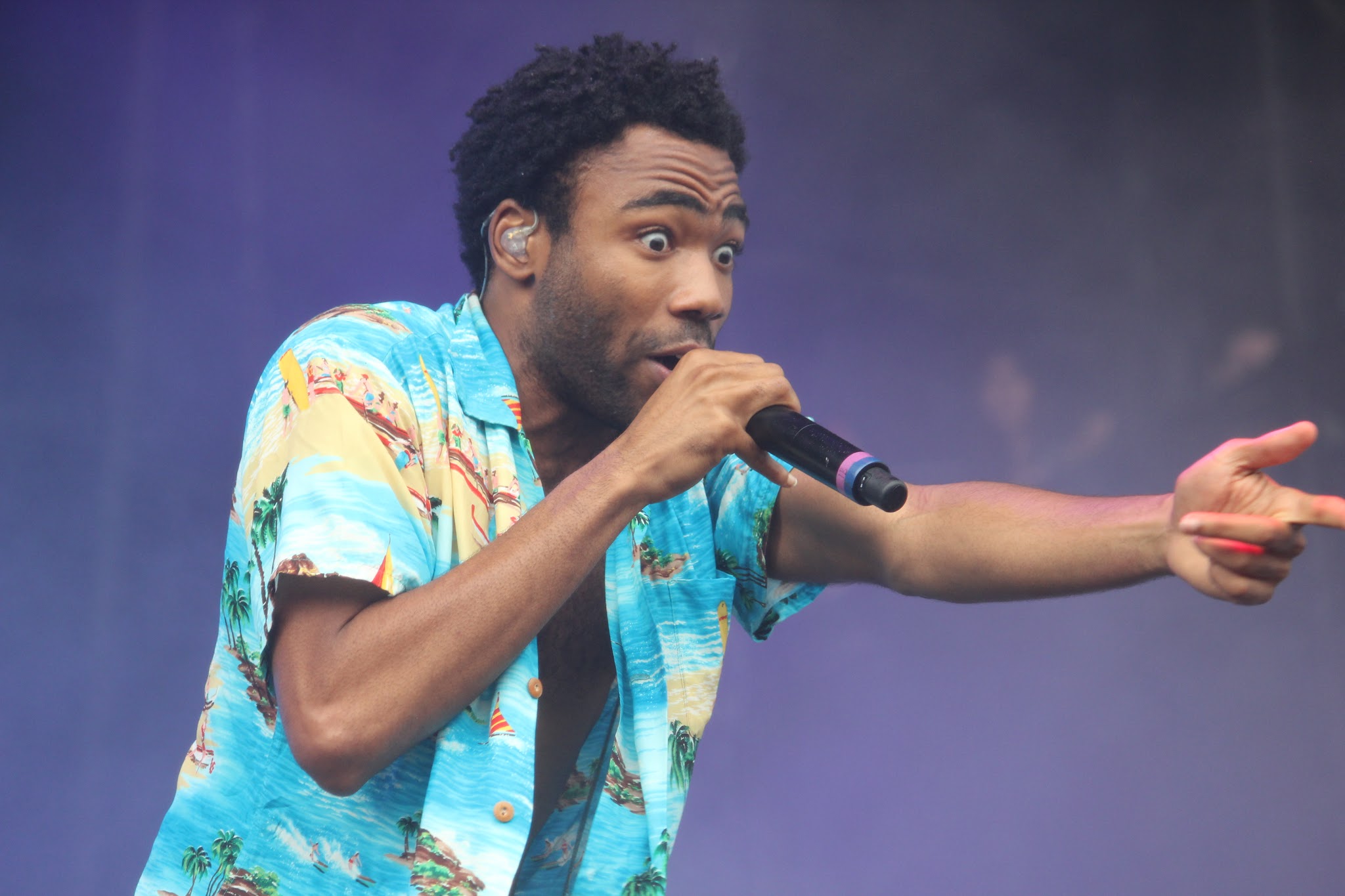 Donald Glover - HD Wallpaper 