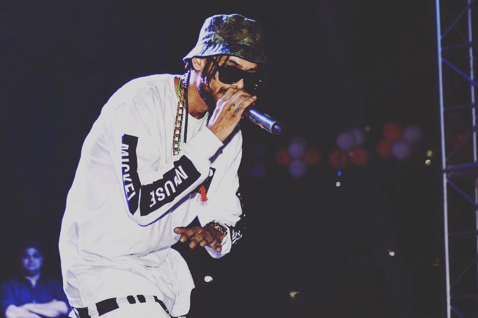 Pitcher - HD Wallpaper 