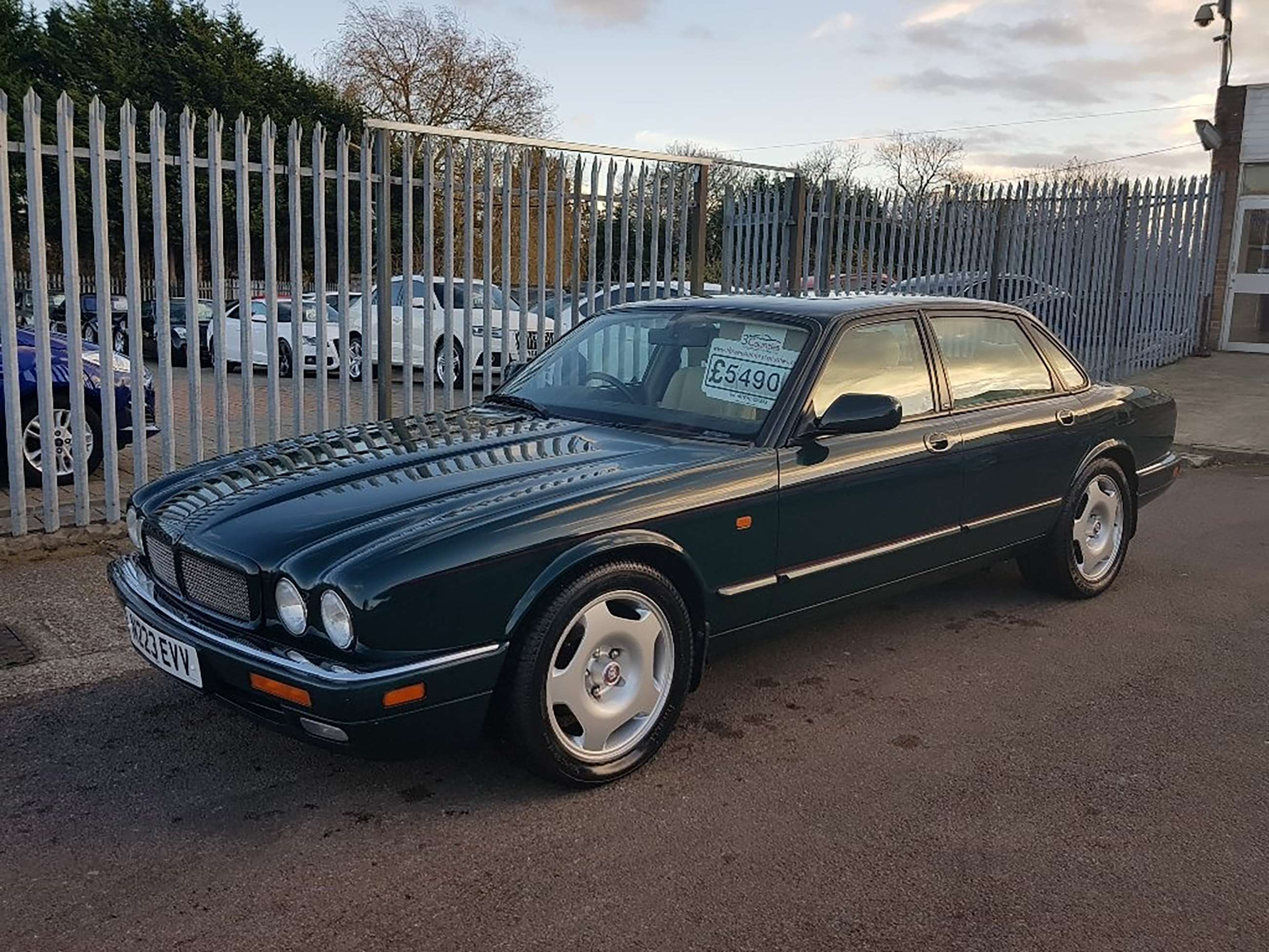 Bentley Arnage - HD Wallpaper 