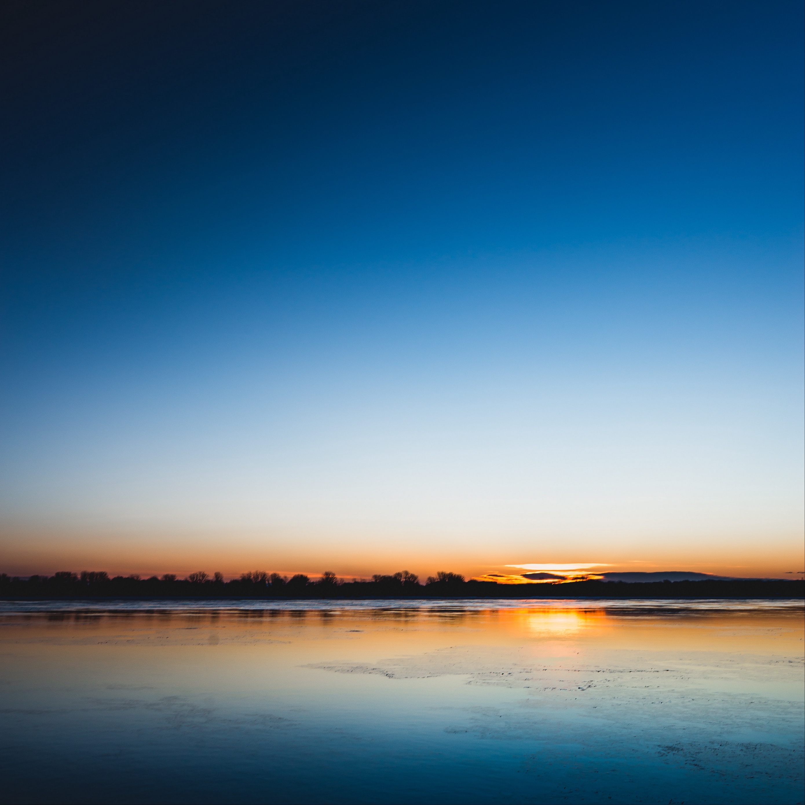 Wallpaper Lake, Sunset, Horizon, Distant, Twilight, - Sea - HD Wallpaper 