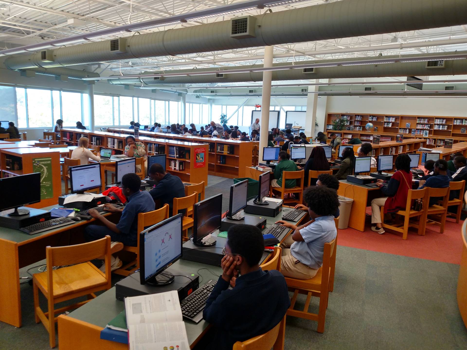 Public Library - HD Wallpaper 