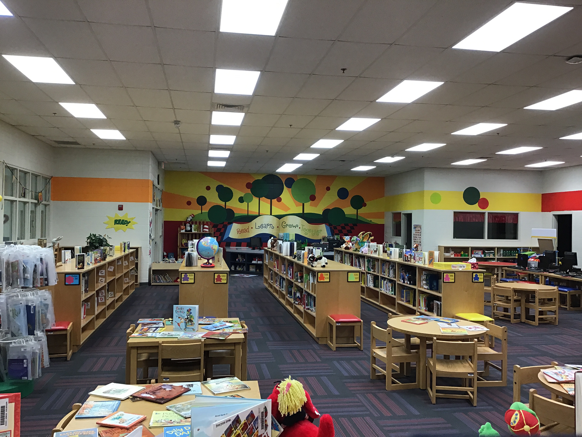 Classroom - HD Wallpaper 