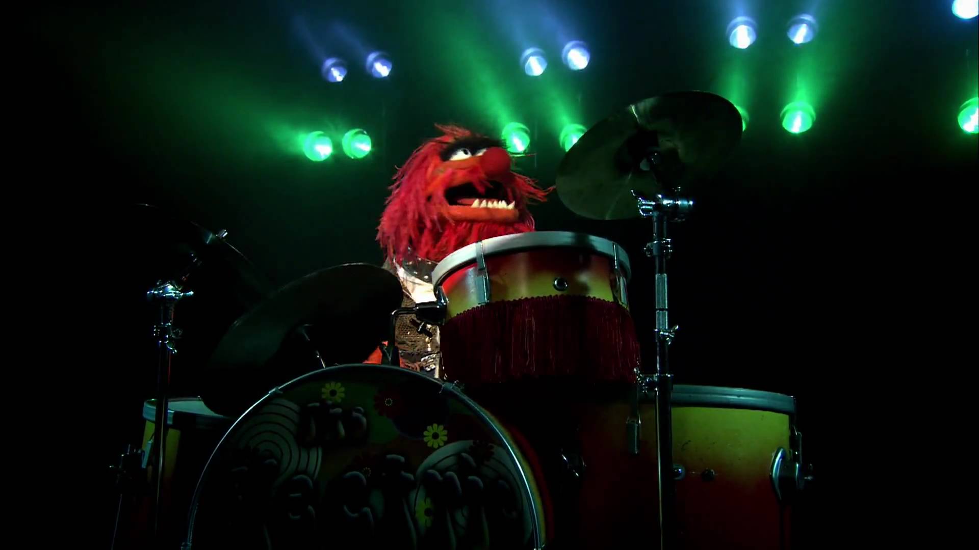 Muppets Beaker Wallpaper - Bohemian Rhapsody Muppet Music Video The Muppets - HD Wallpaper 