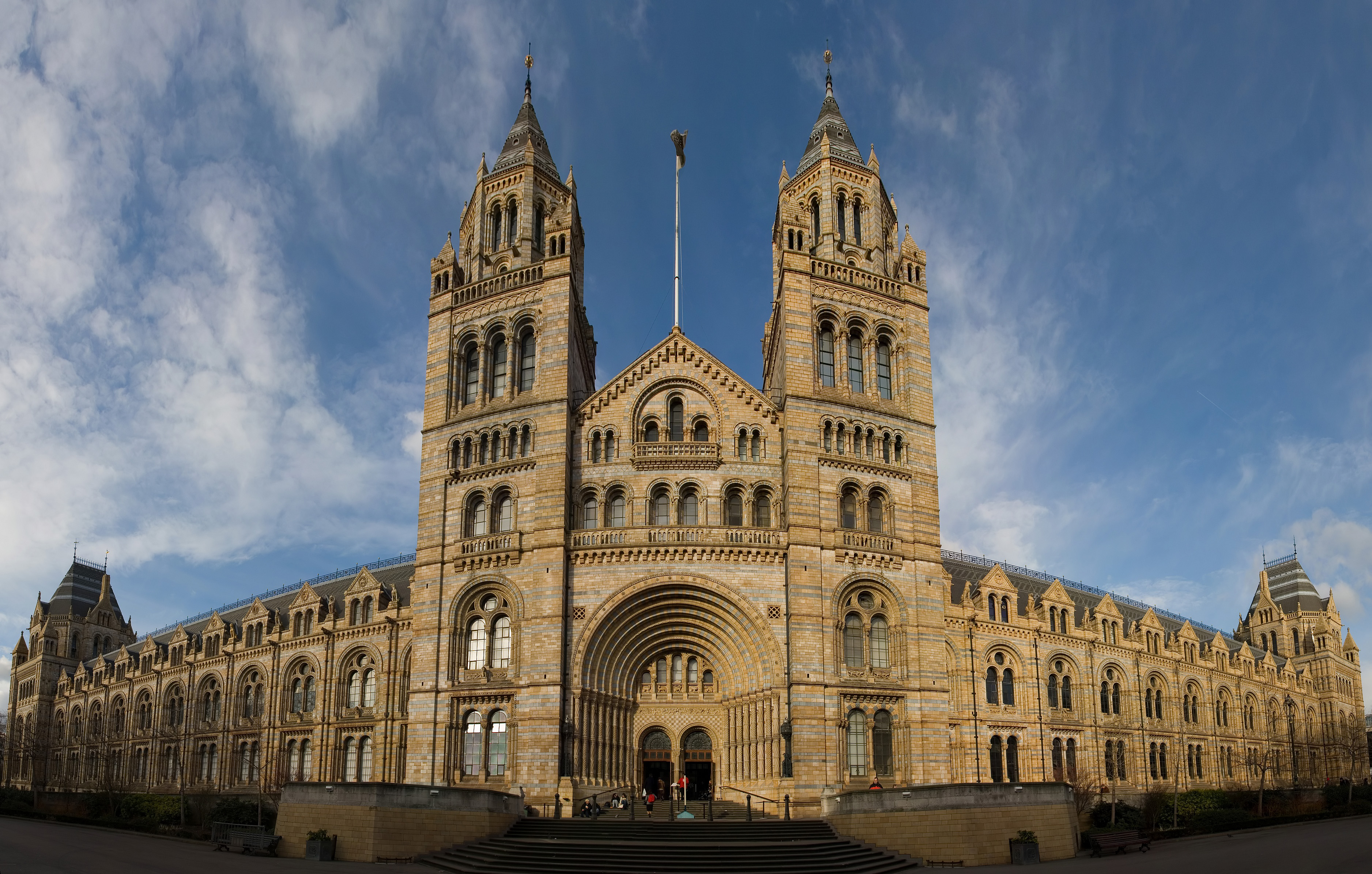 Natural History Museum London - HD Wallpaper 