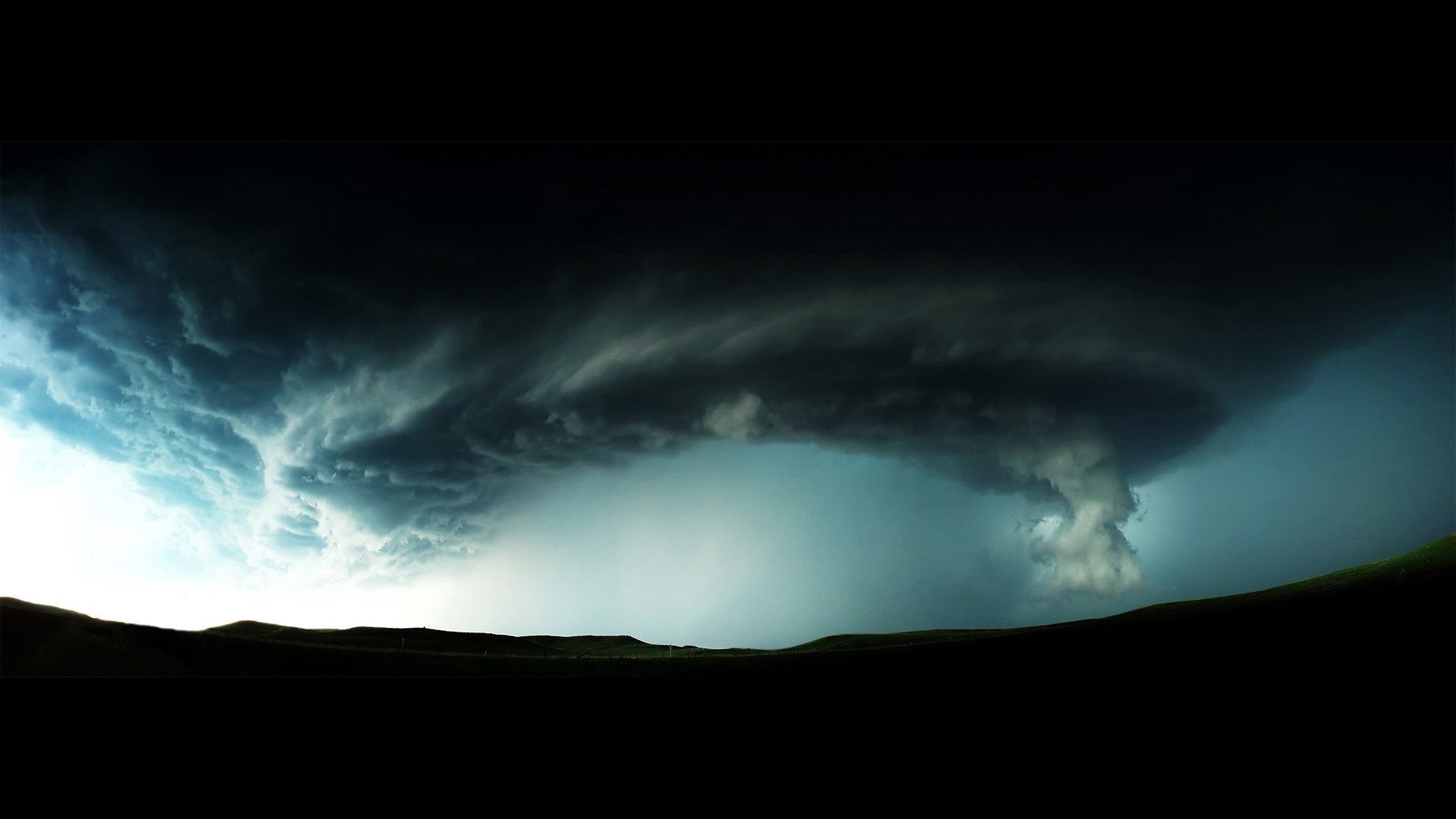 Wallpaper Tornado, Natural Disaster, Danger, Dark, - Dark Storm - HD Wallpaper 