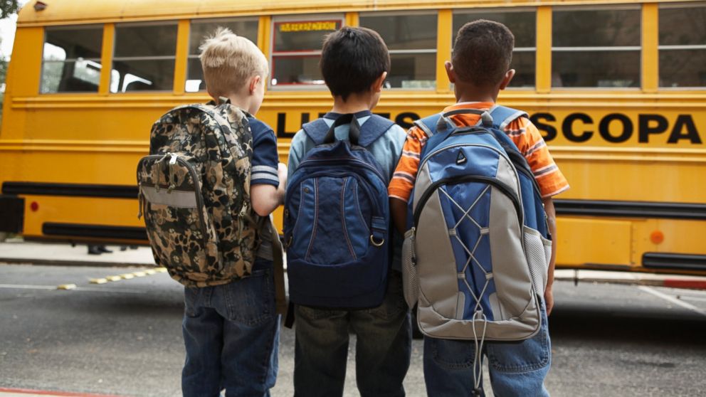 Boys Wearing Backpacks - HD Wallpaper 