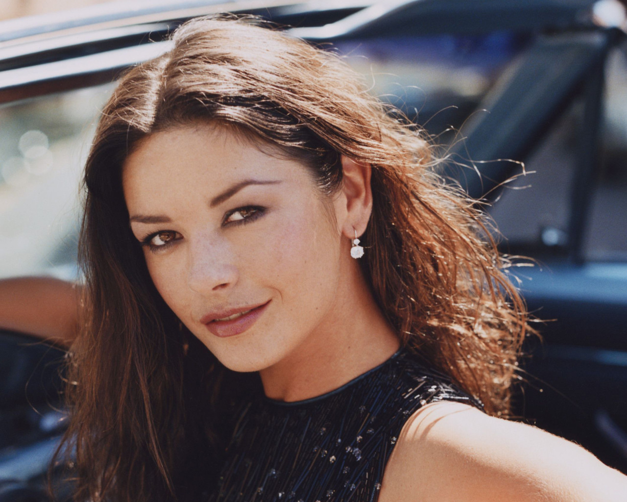 Catherine Zeta Jones - HD Wallpaper 