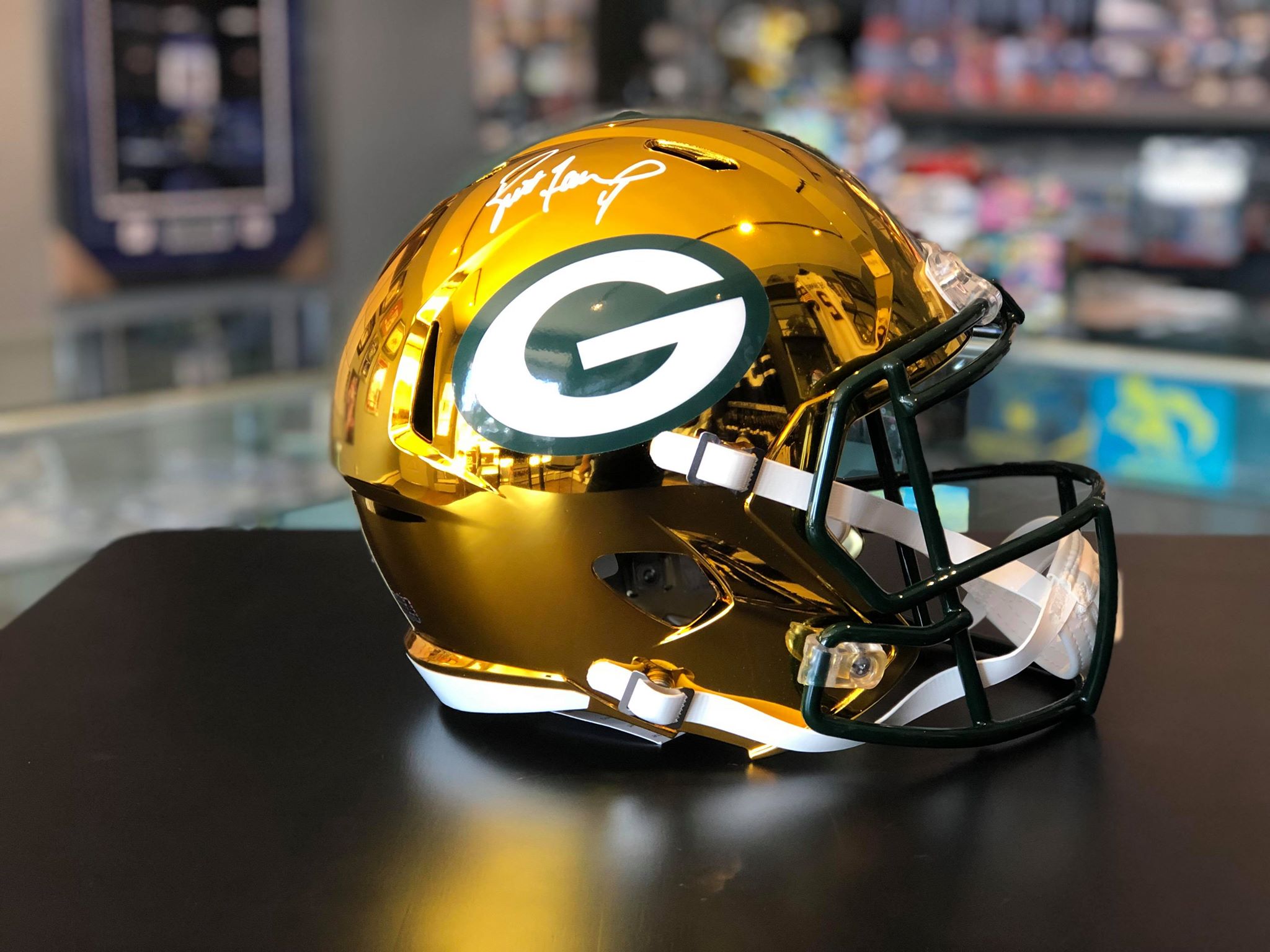 Green Bay Packers Gold Helmet - HD Wallpaper 