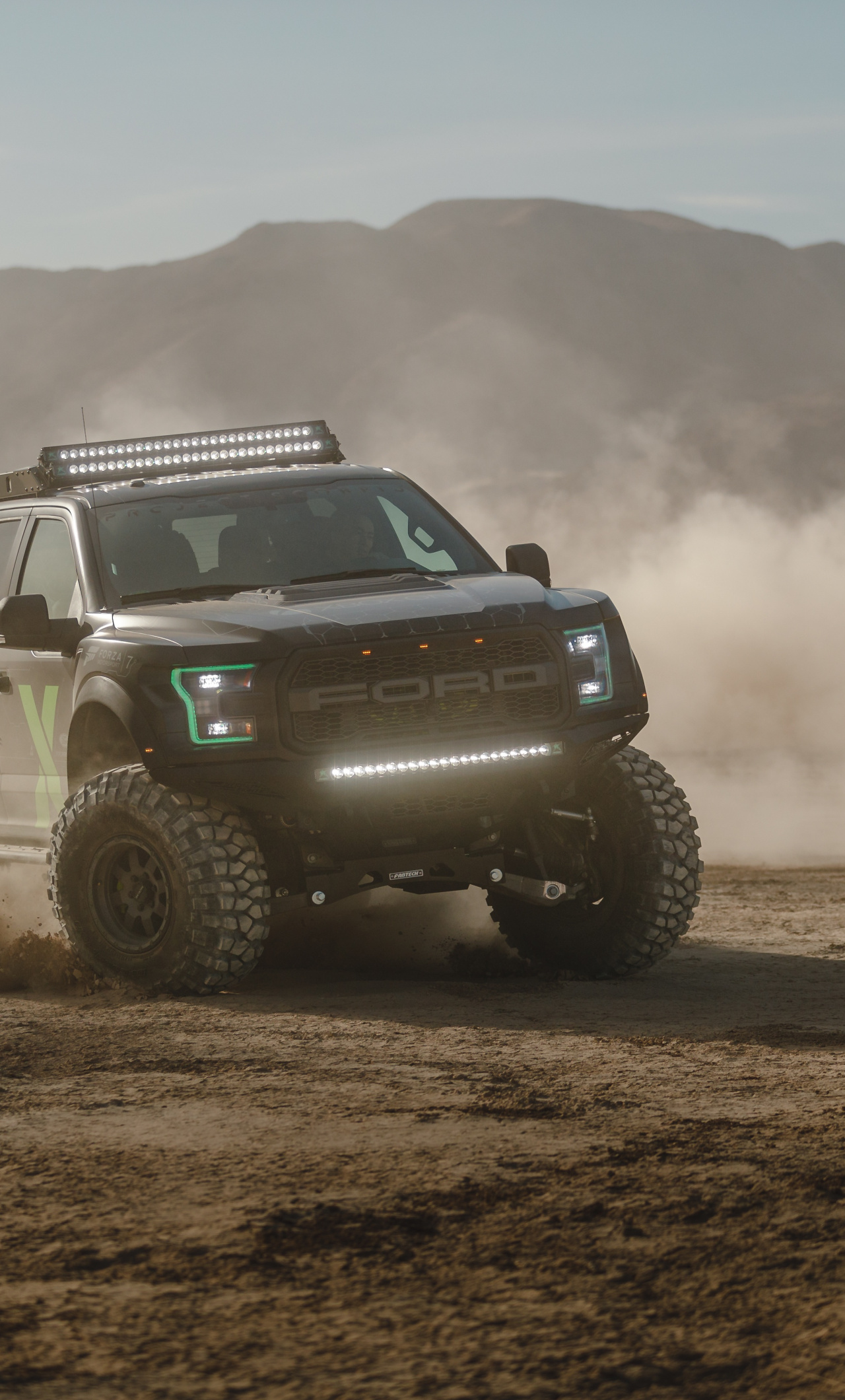 Ford Raptor Wallpaper Iphone - HD Wallpaper 