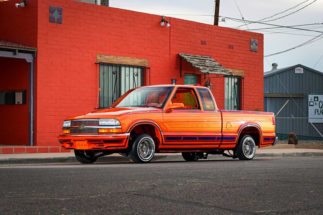 S10 Pickup Lowrider S10 Truck - HD Wallpaper 