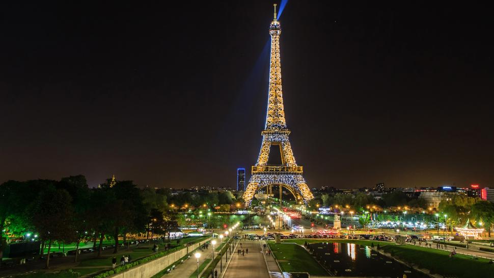 Beautiful Night View, Eiffel Tower, Spotlight, Paris, - Beautiful Paris At Night - HD Wallpaper 