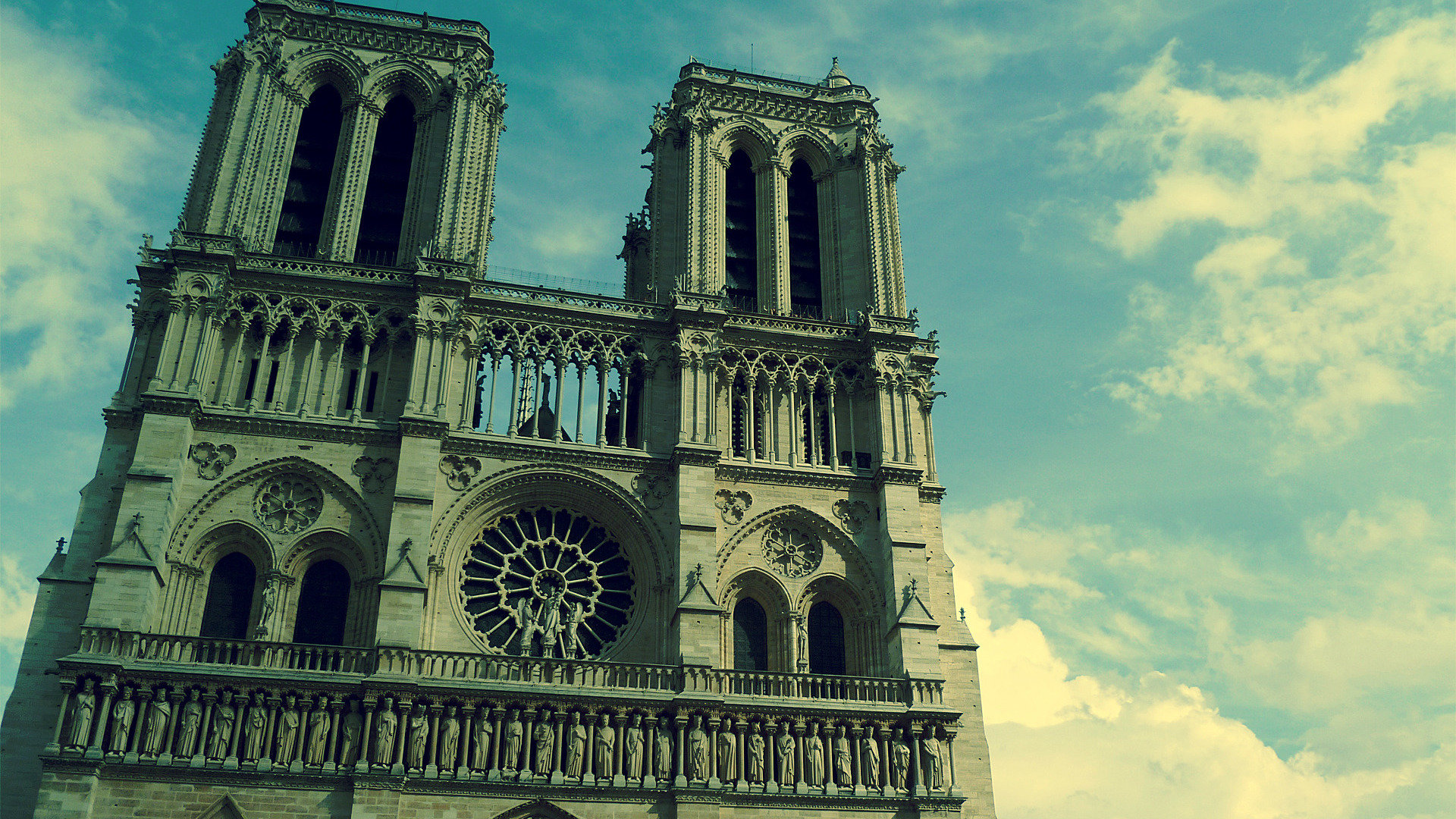 High Resolution Notre Dame De Paris Full Hd Wallpaper - Notre Dame De Paris - HD Wallpaper 