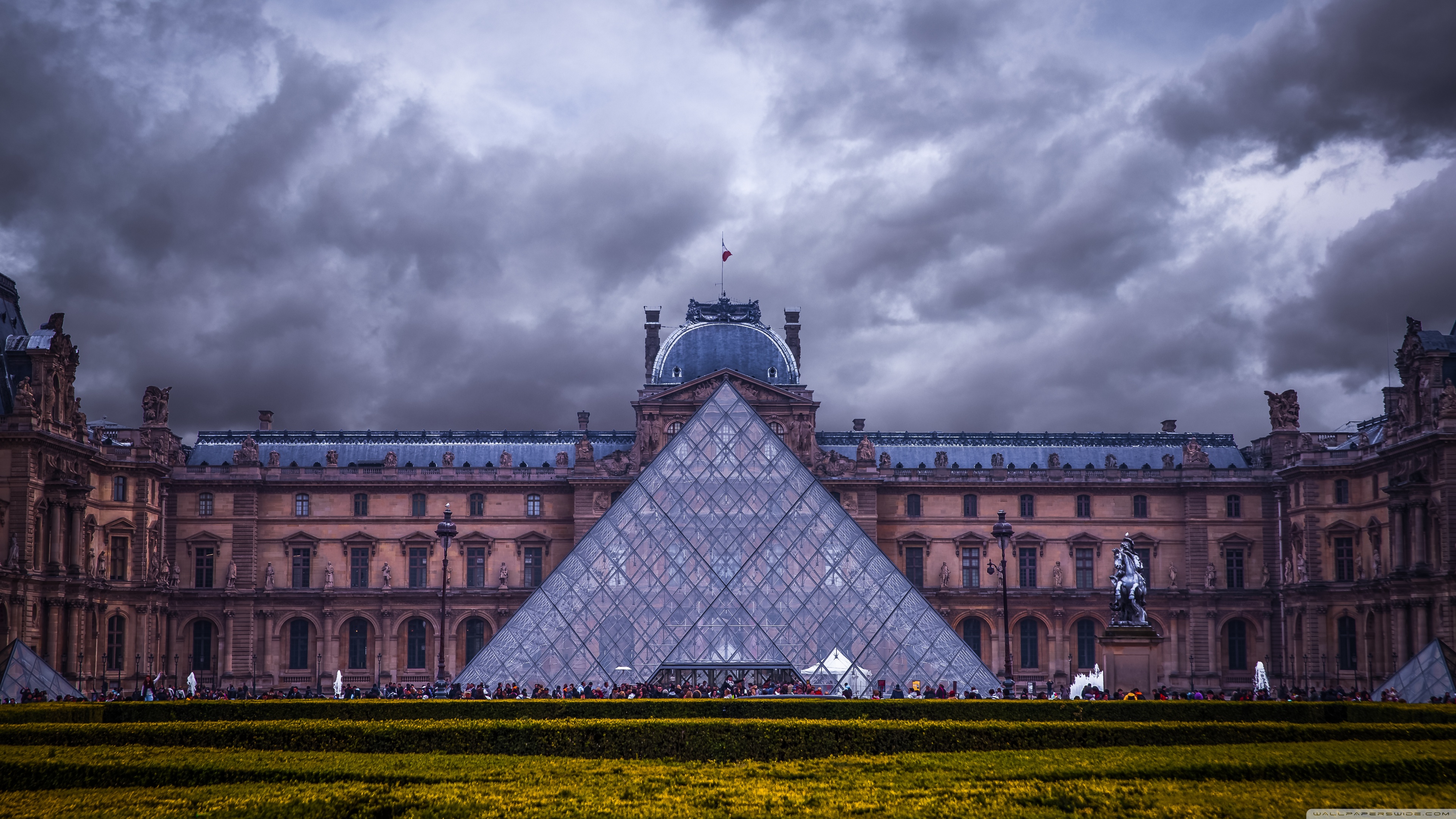 Louvre - HD Wallpaper 