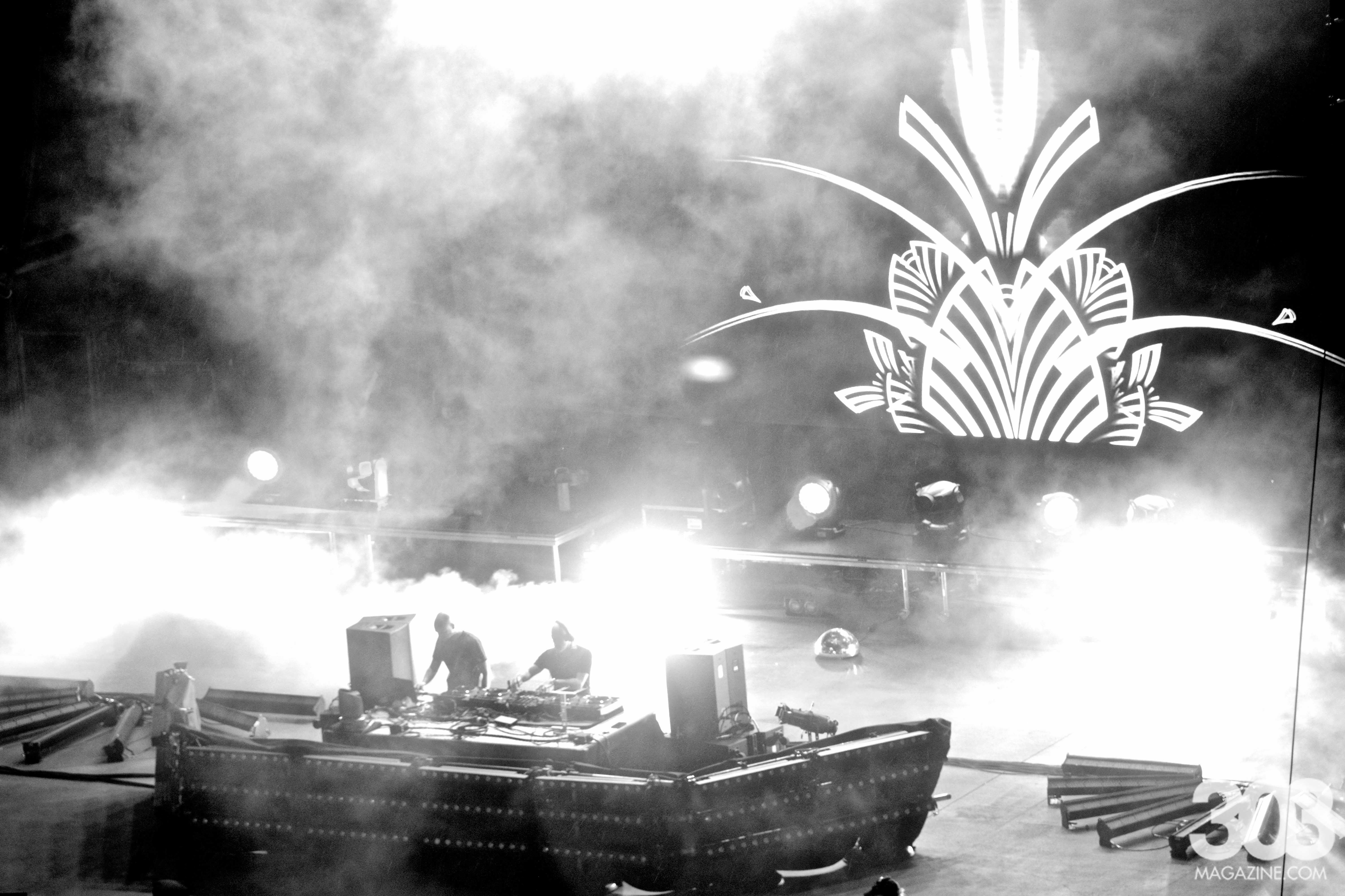 Monochrome - HD Wallpaper 