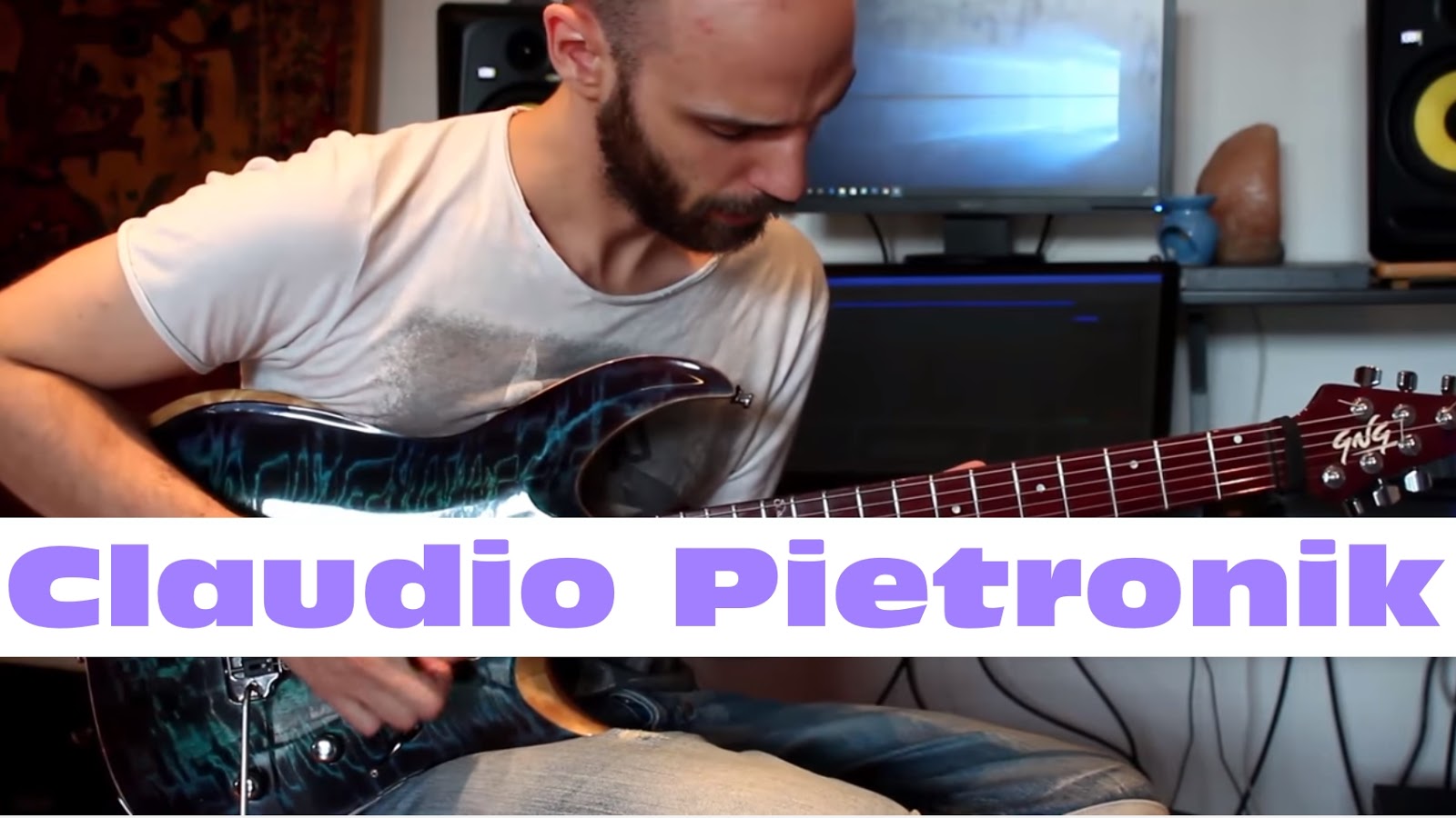 Sitting - HD Wallpaper 