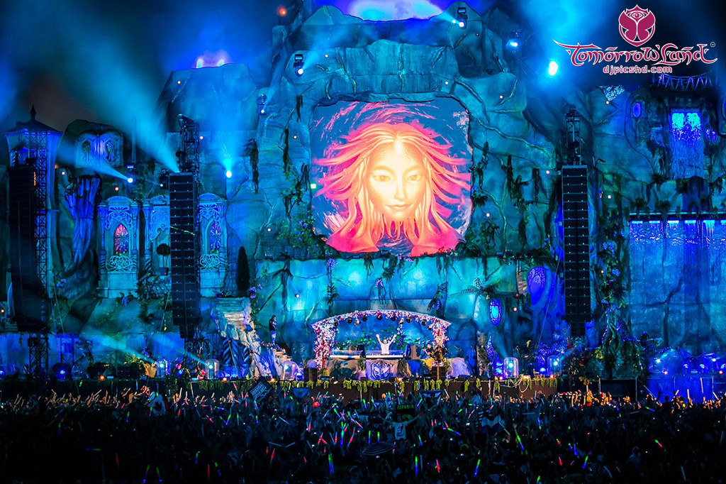 Love Tomorrowland - HD Wallpaper 