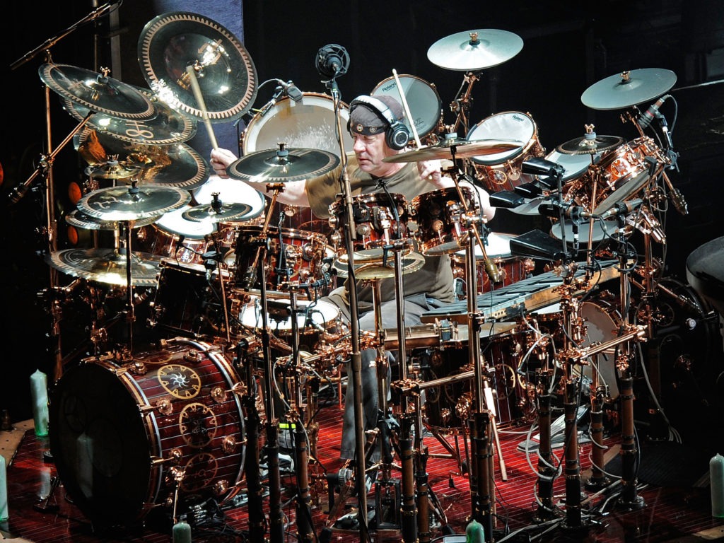 Neil Peart, Photographed In His Natural Habitat On - Neil Peart Drum Kit - HD Wallpaper 