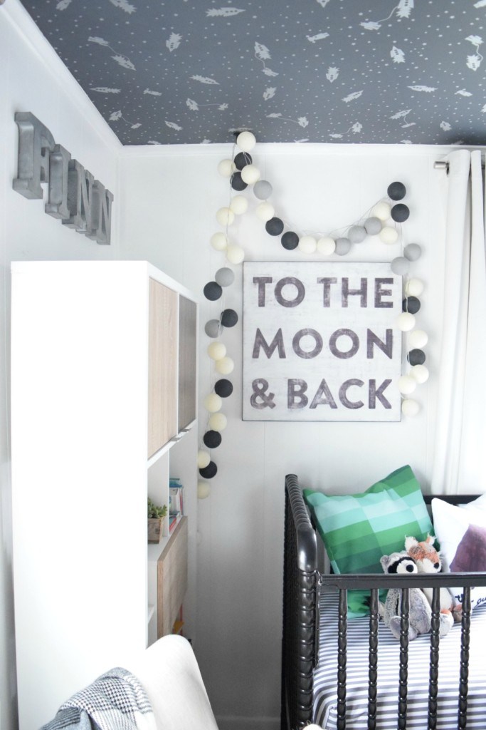 Baby By Nursery Ideas Wallpaper Ceiling - Nursery - HD Wallpaper 