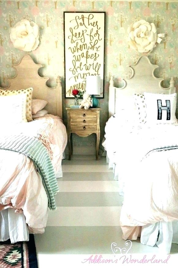 Girl Room Decor Crafts Little Girl Room Decor Floral - Sisters Twin Bed - HD Wallpaper 