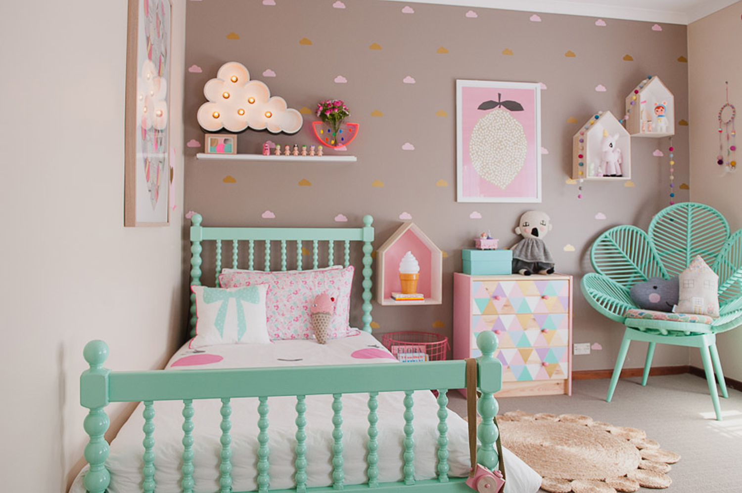 Brown And Pink Colored Cloud Wallpaper For Girls Room - Kid Girls Bedroom Ideas - 1500x998 Wallpaper Brown And Pink Colored Cloud Wallpaper For Girls Room - Kid Girls Bedroom Ideas - 1500x998 Wallpaper