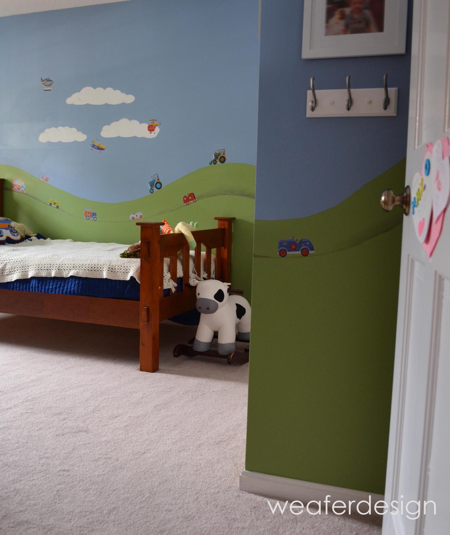 Painting In Boy Room - HD Wallpaper 