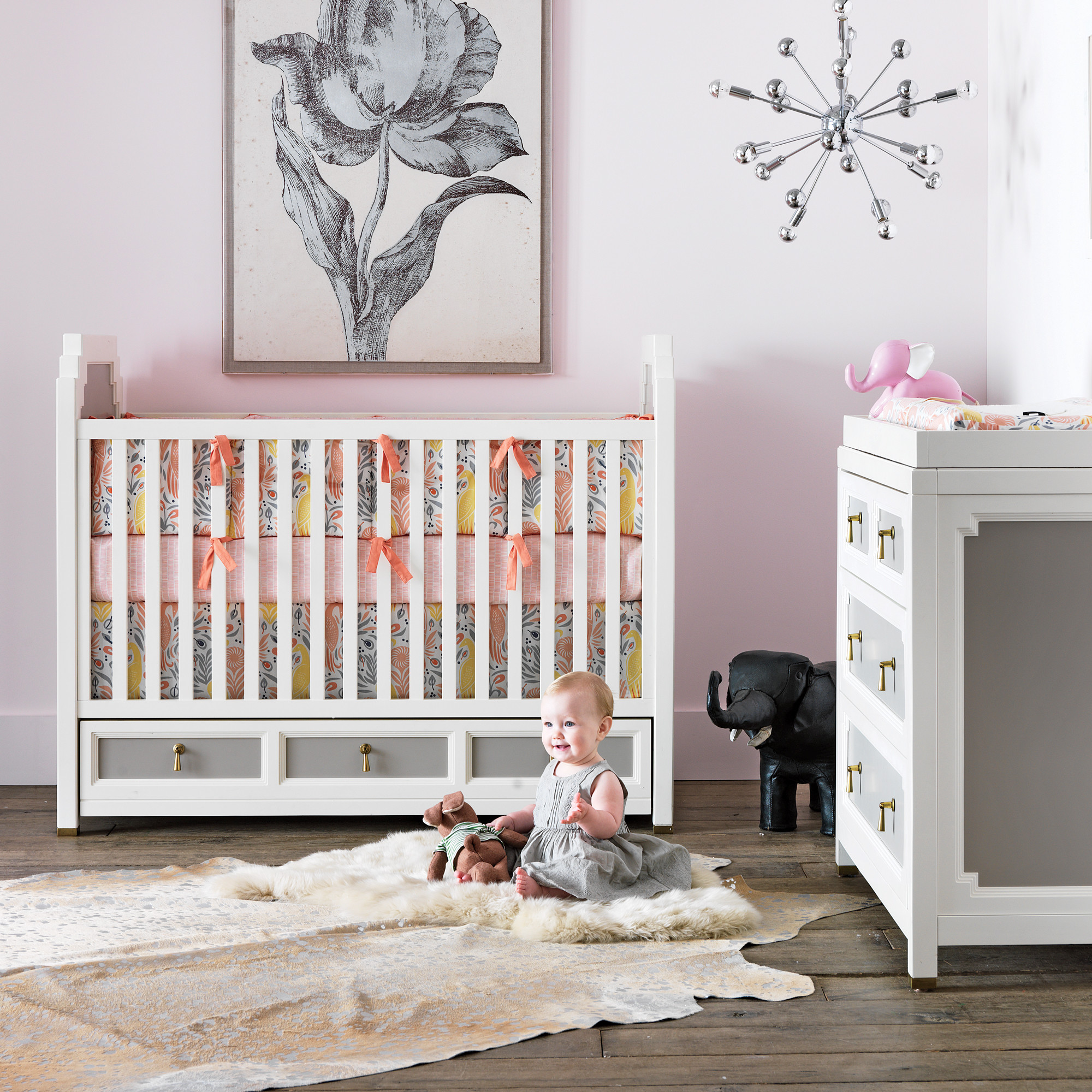 Papaya Color Modern Baby Nursery - HD Wallpaper 