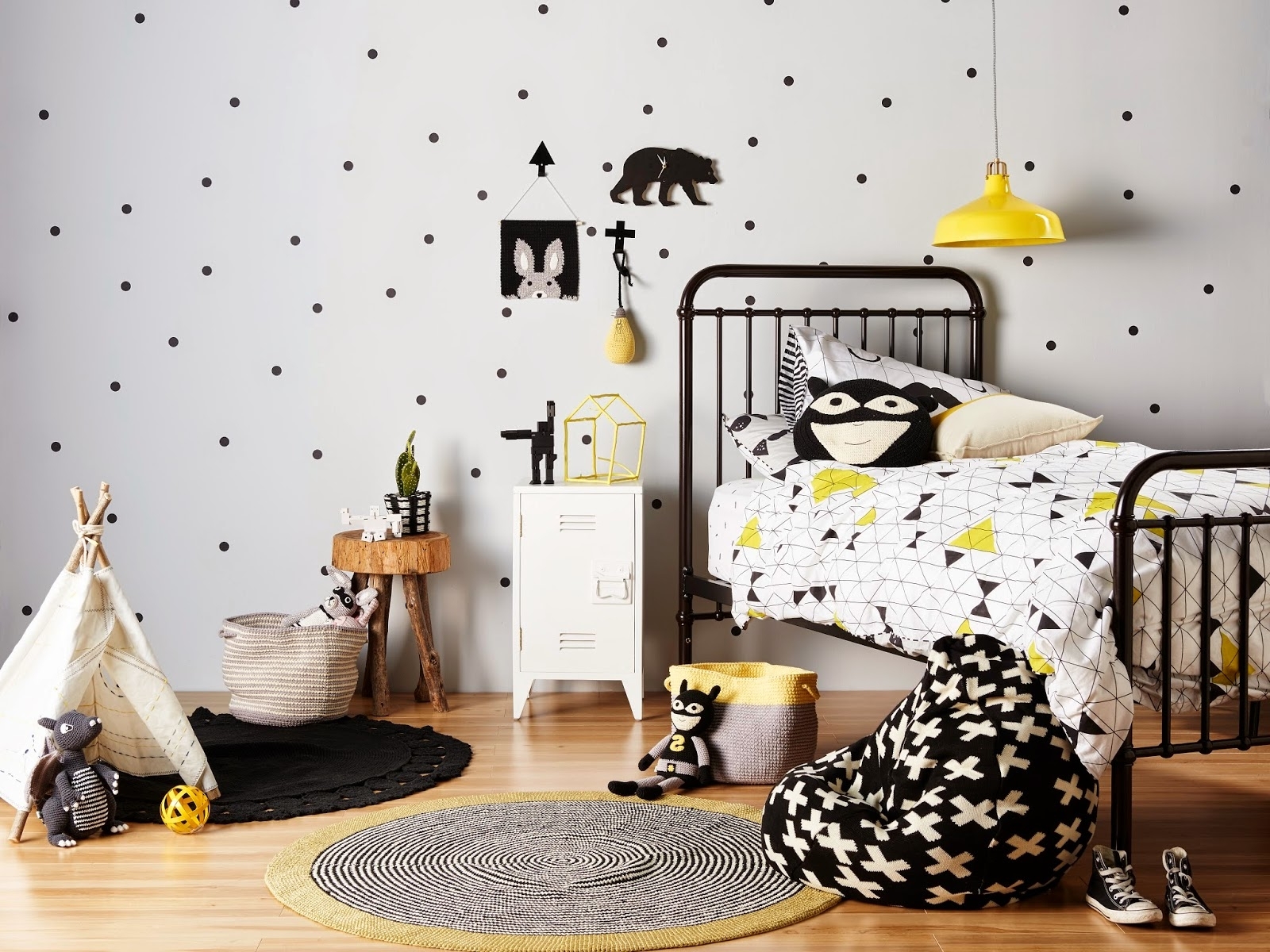 Attractive Black And White Kid Room My Paradissi Bloglovin - Black White Yellow Room - HD Wallpaper 