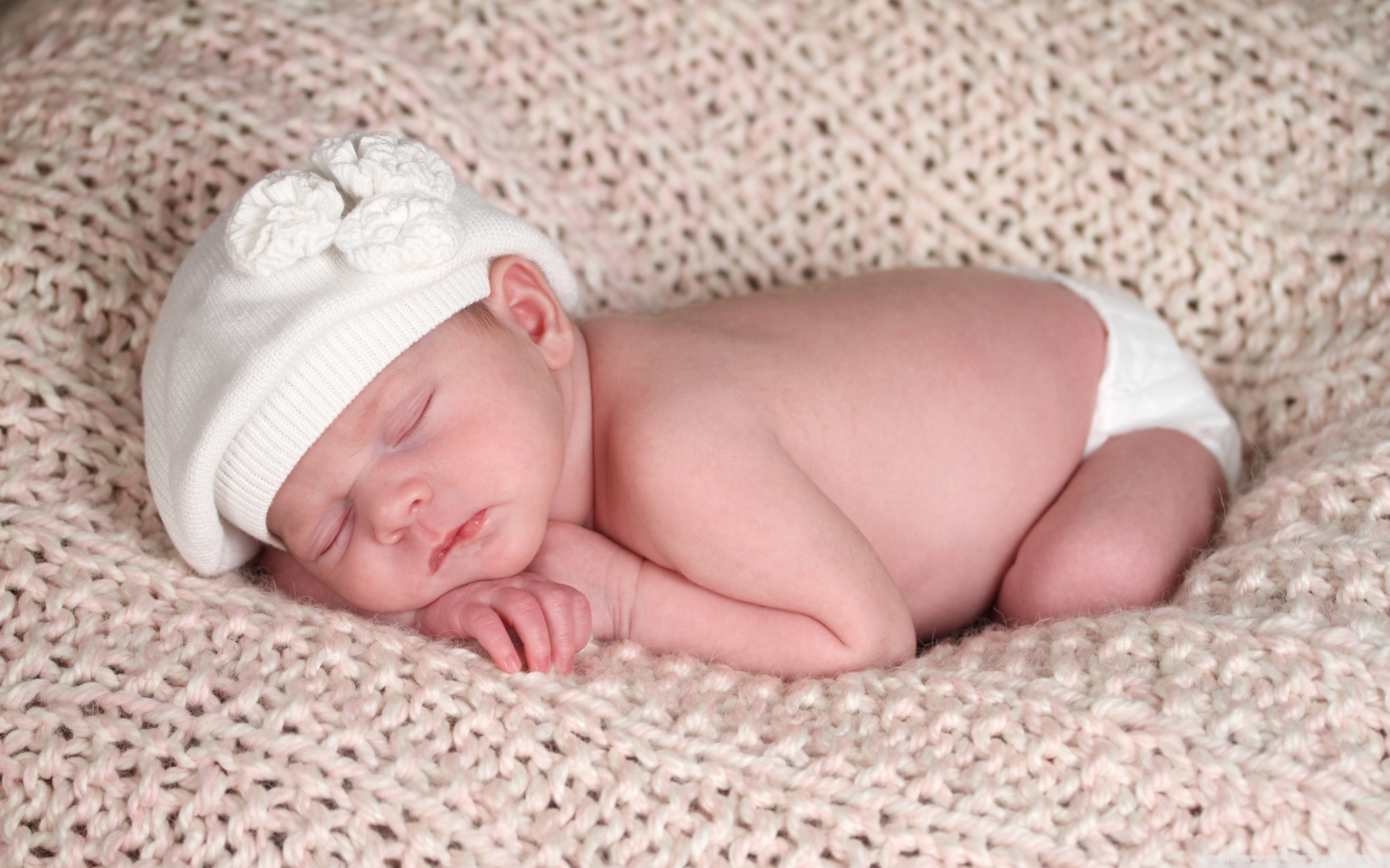 New Born Baby Hd Pic Free Download - HD Wallpaper 