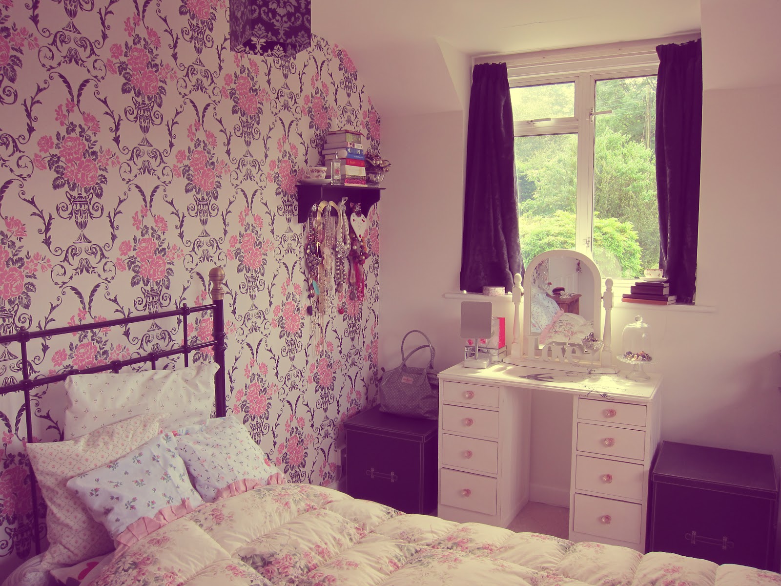 Vintage Wallpaper For Girls Room Photo - HD Wallpaper 