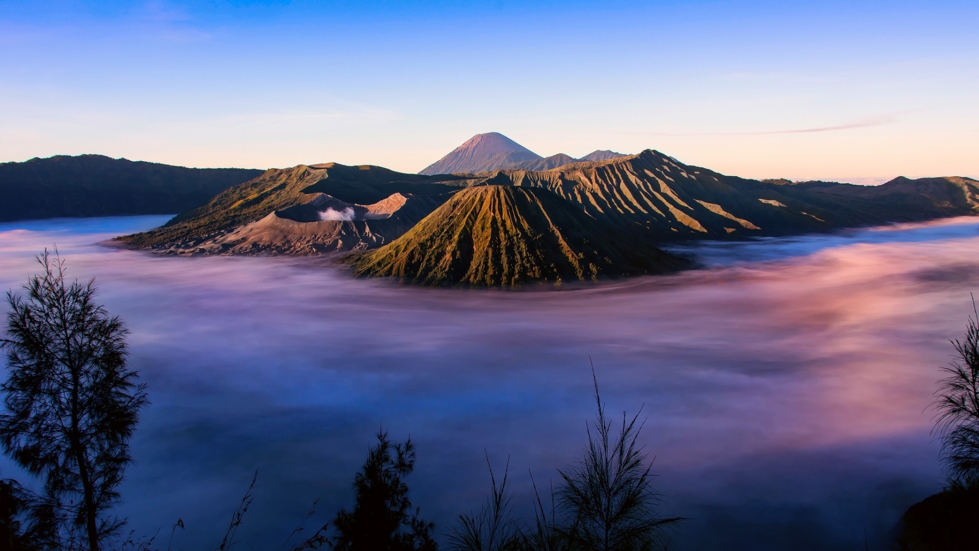 Mount Bromo - HD Wallpaper 