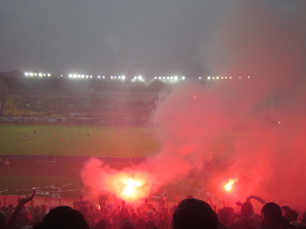 Smoke - HD Wallpaper 