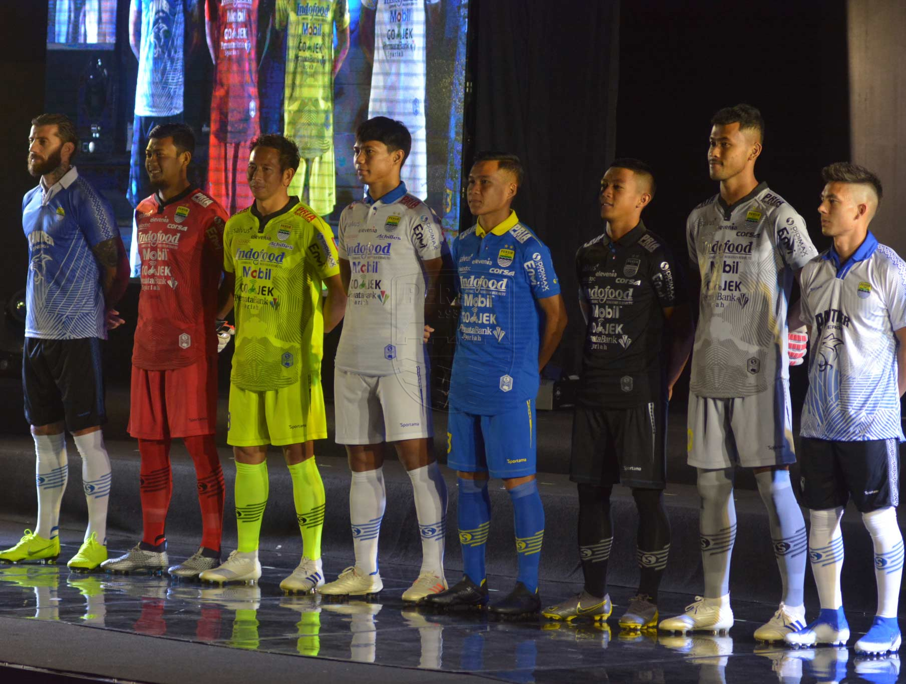 Jersey Rivan - Baju Away Persib 2019 - HD Wallpaper 