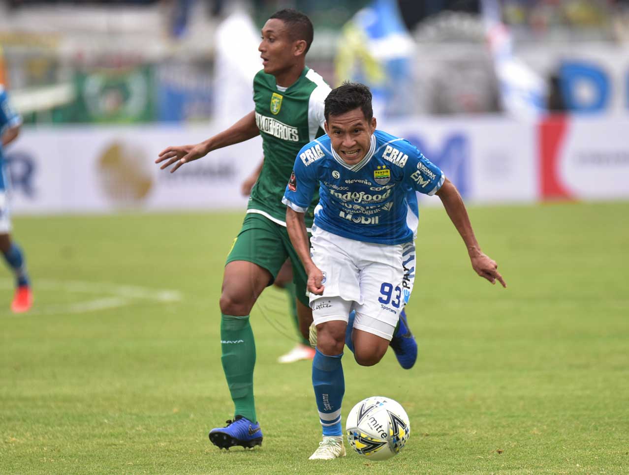 Erwin Ramdani Persebaya Jat - Persib Bandung - HD Wallpaper 