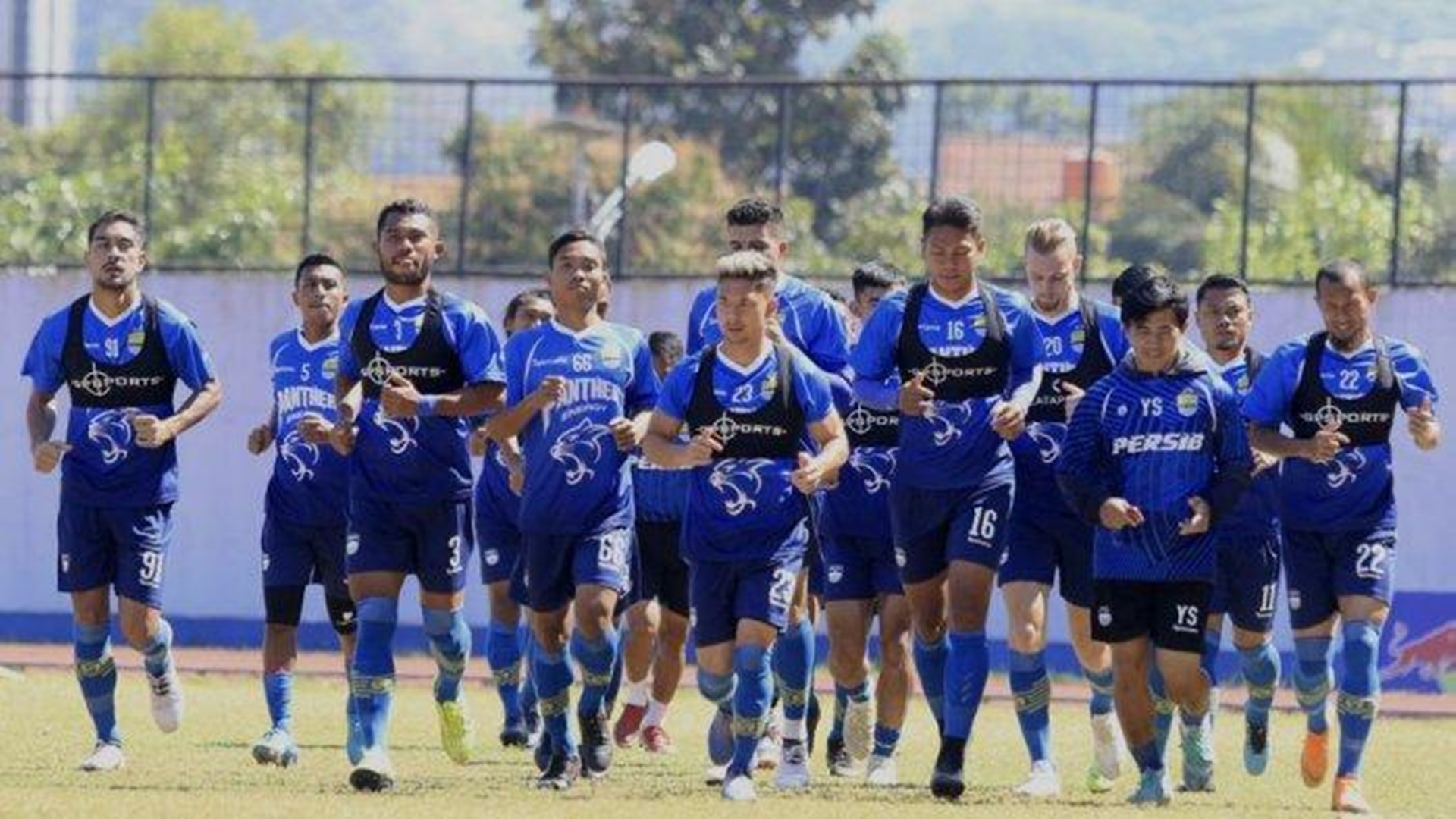 Borneo Fc Vs Persib Bandung - HD Wallpaper 