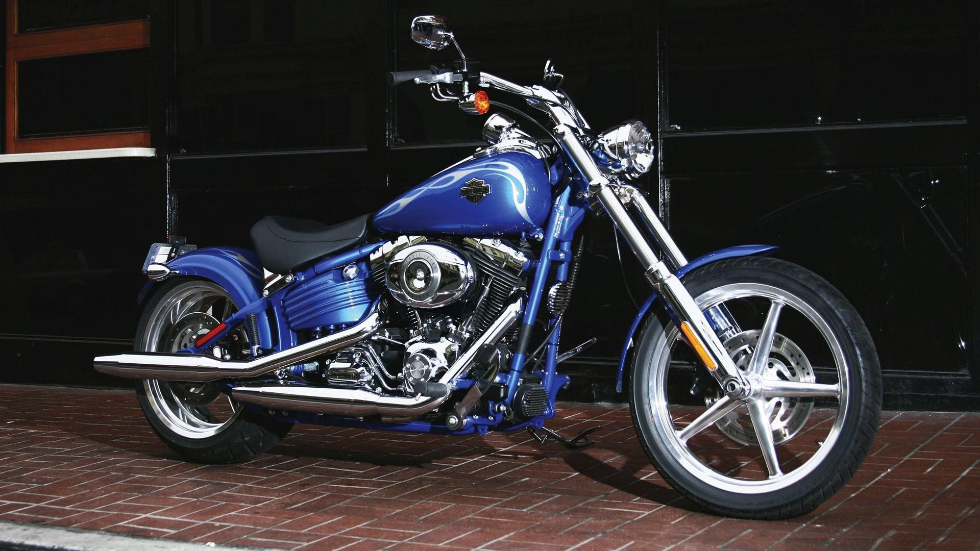 Bike Harley Davidson Wallpaper - Motorcycle - HD Wallpaper 