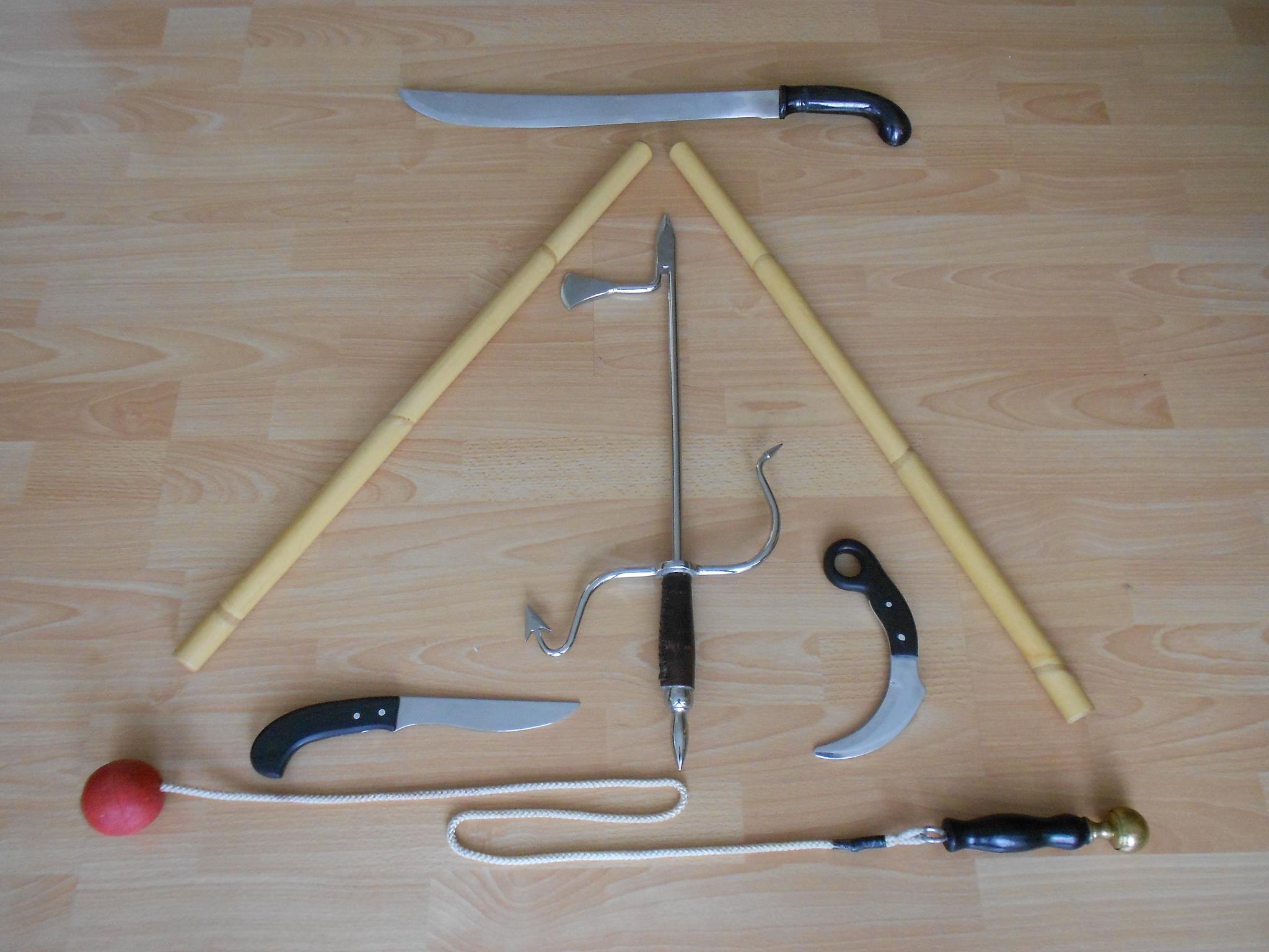 Senjata Silat Tapak Suci - HD Wallpaper 