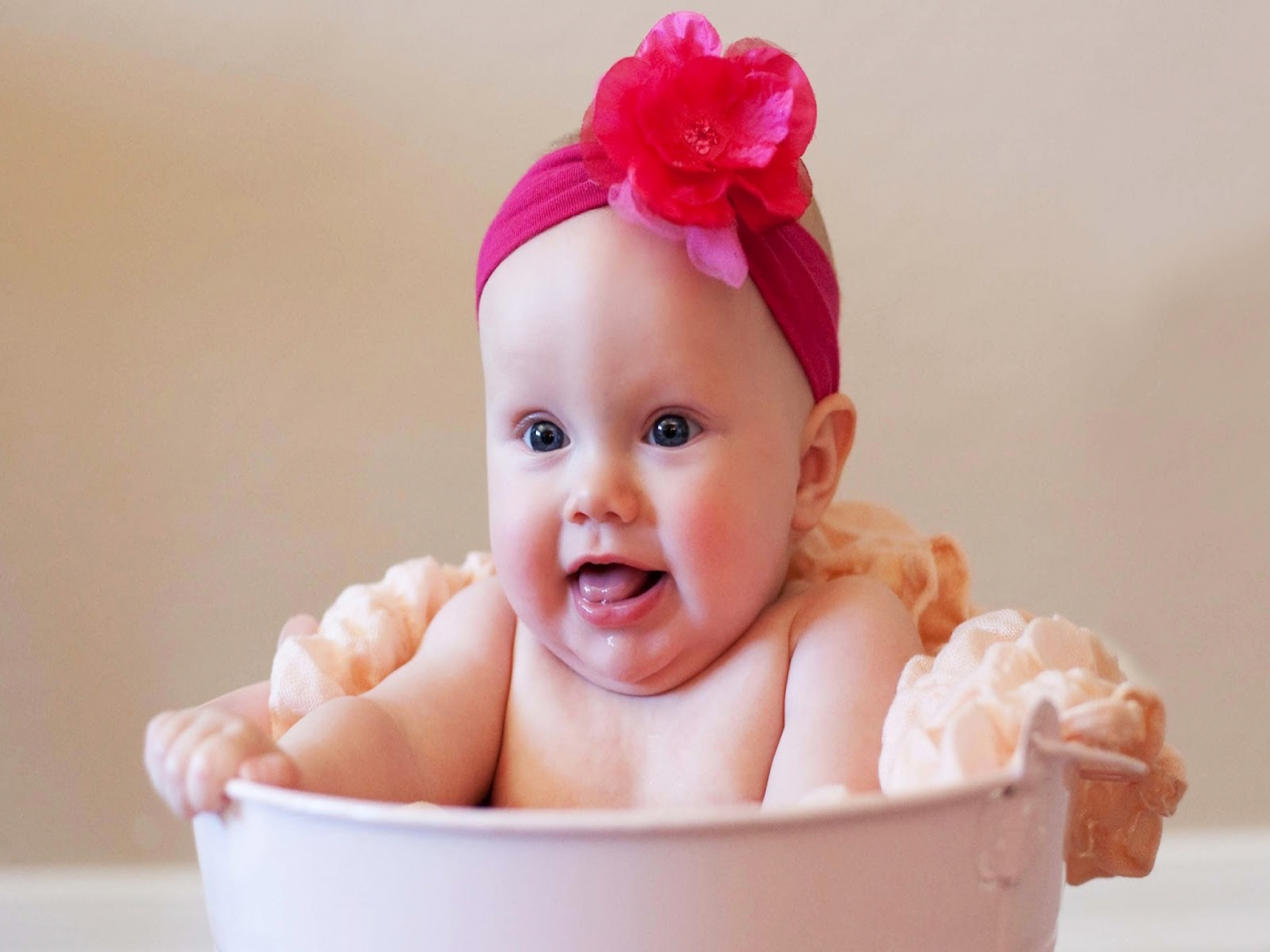 Cute Little Baby Girl Hd - HD Wallpaper 